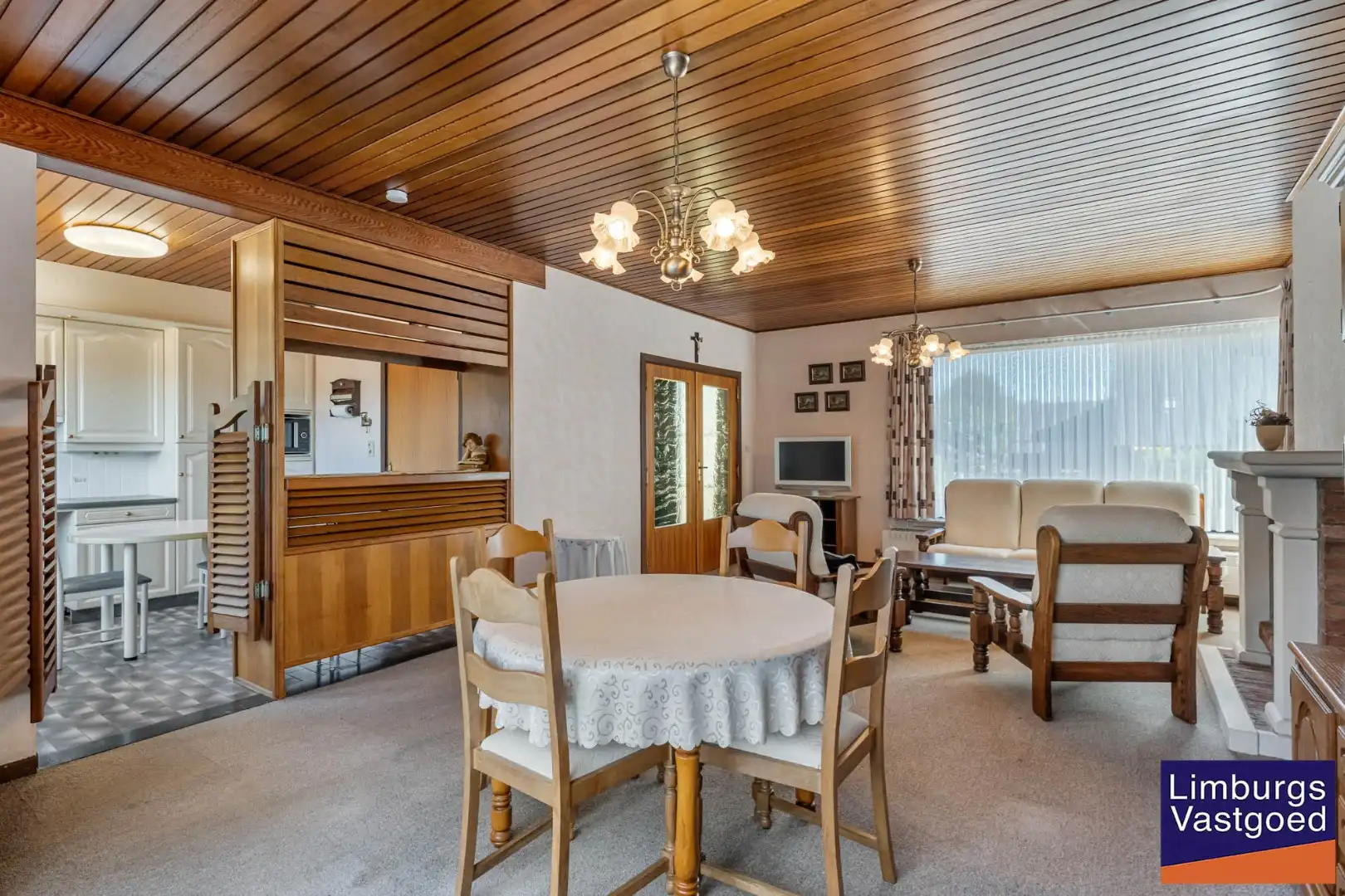 Vrijstaande woning met garage op gegeerde locatie te Kermt, 6a87ca foto 7