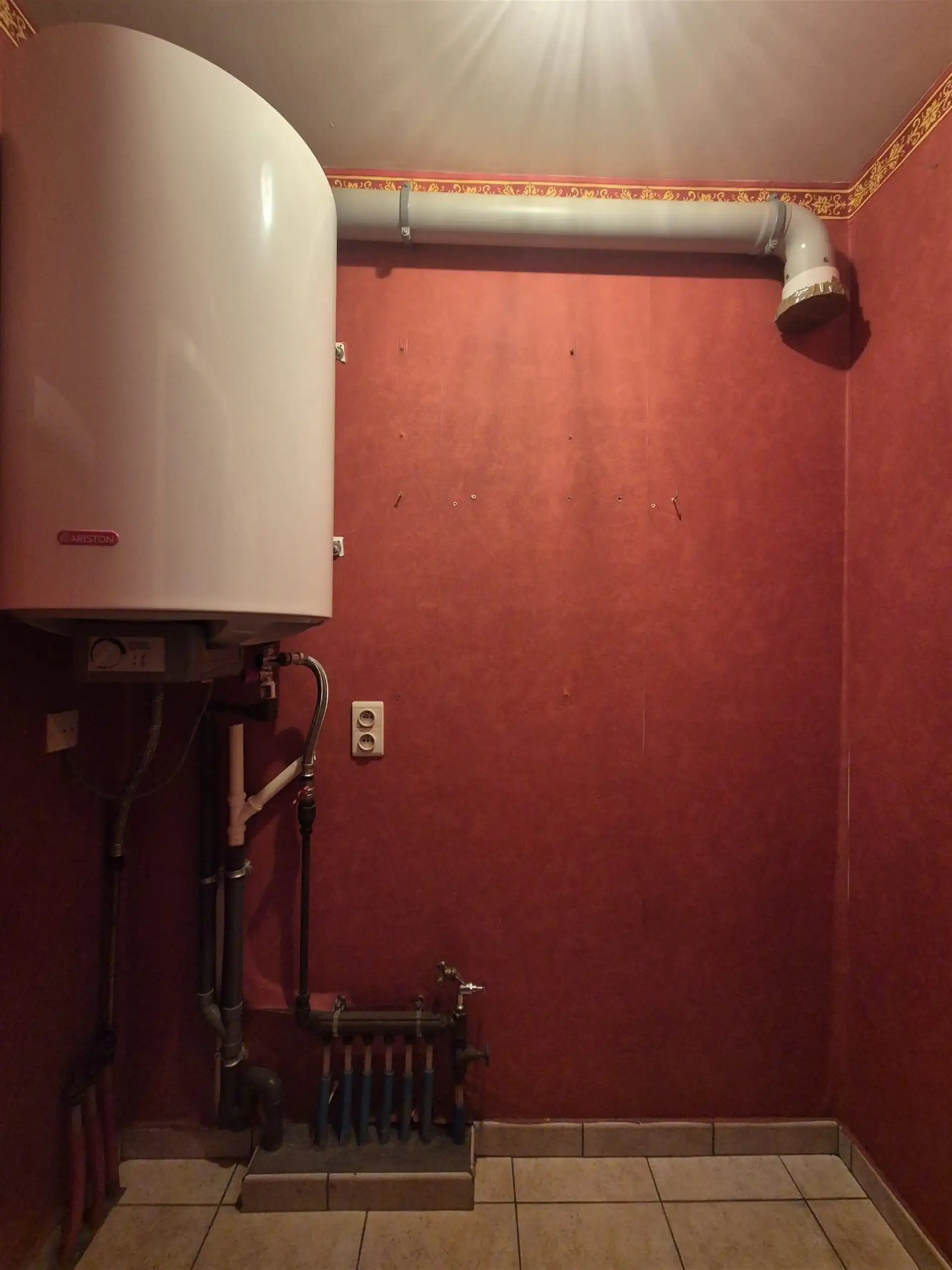 Ruim appartement met garage gelegen op het eerste verdiep vlakbij de Warande. foto 21