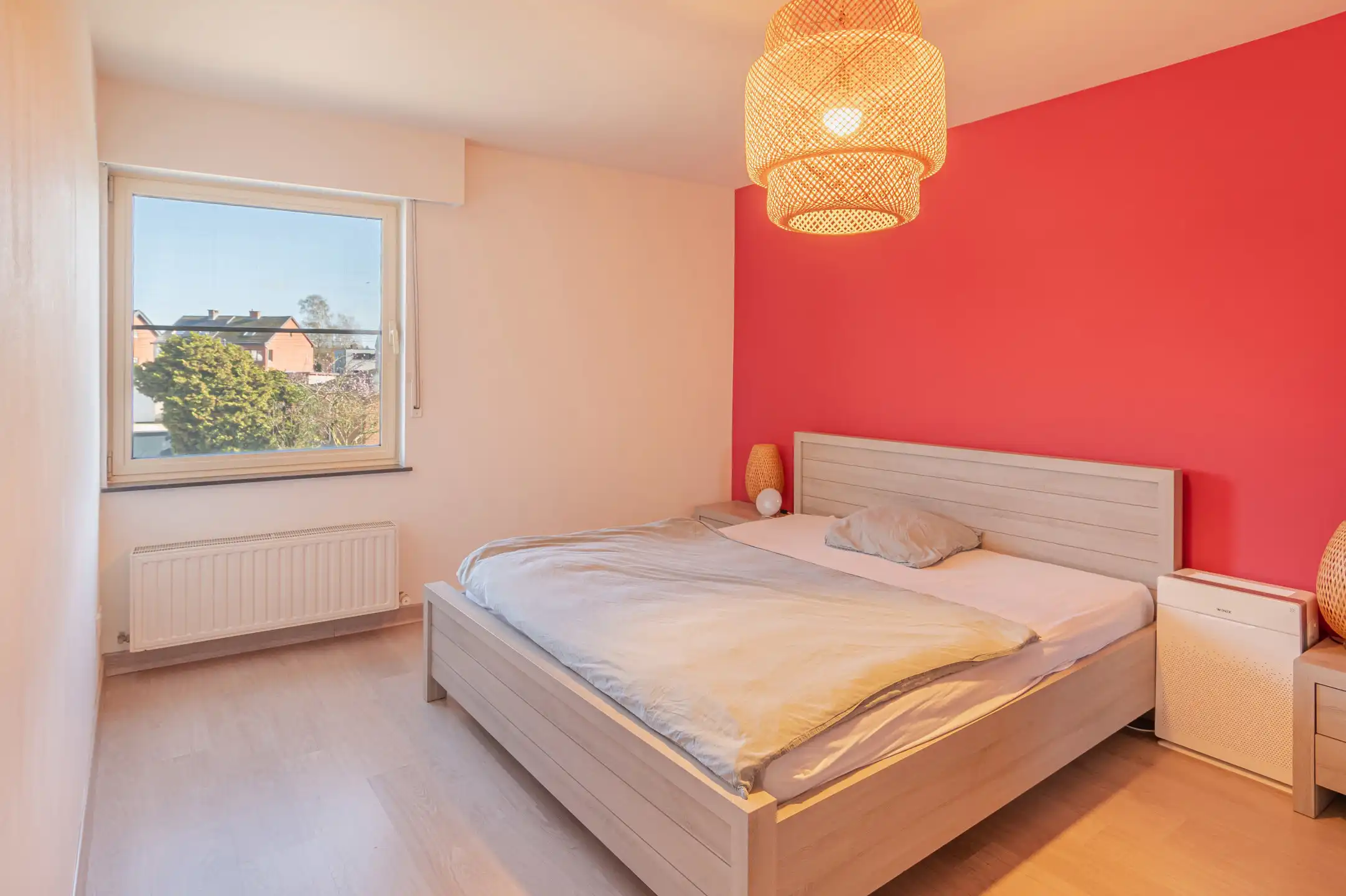 Ruim instapklaar 3 slaapkamer appartement met groot terras foto 7