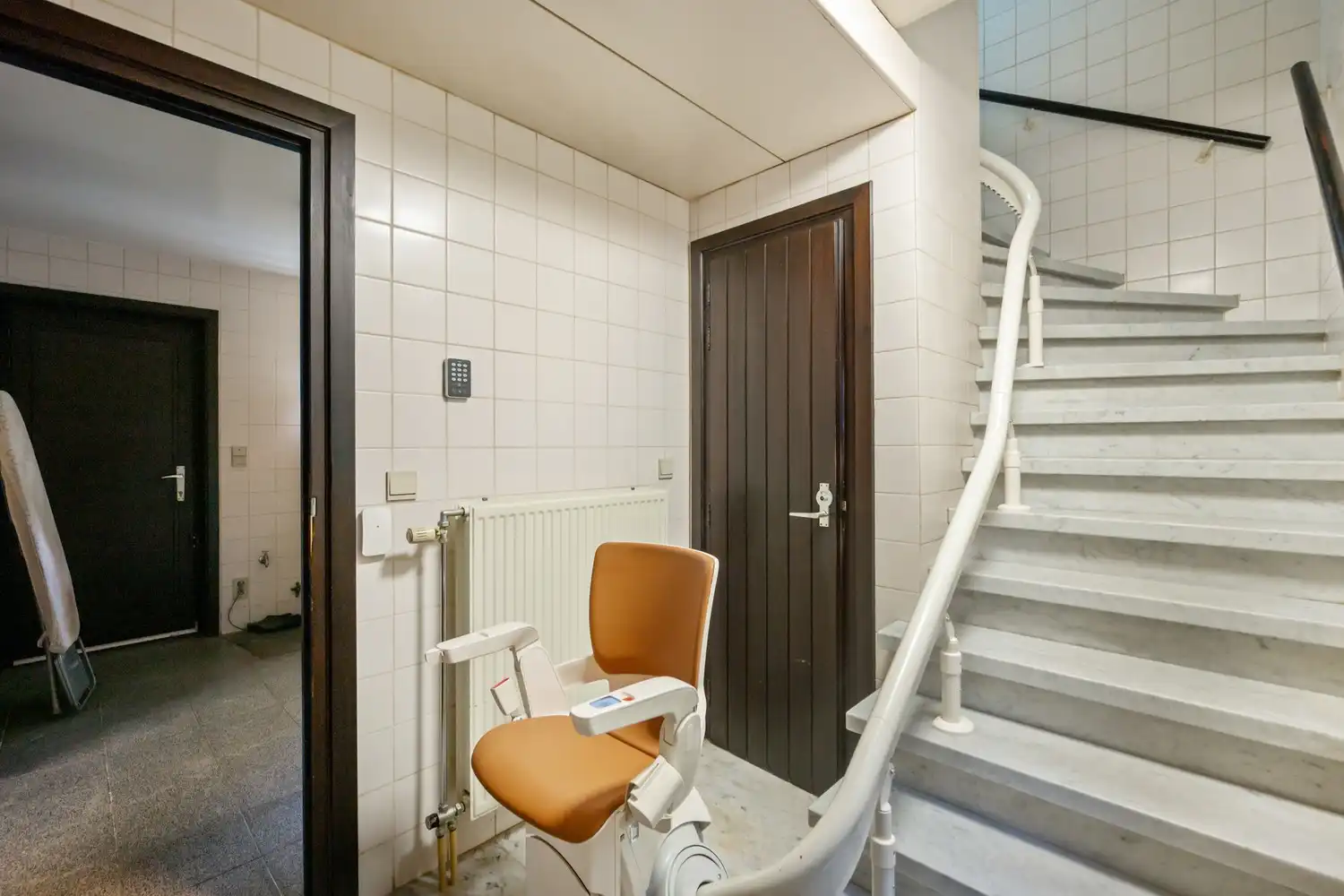 Ruime villa met 5 slpkrs, zwembad en handelsruimte op perceel van 3383m² te Berlaar foto 22
