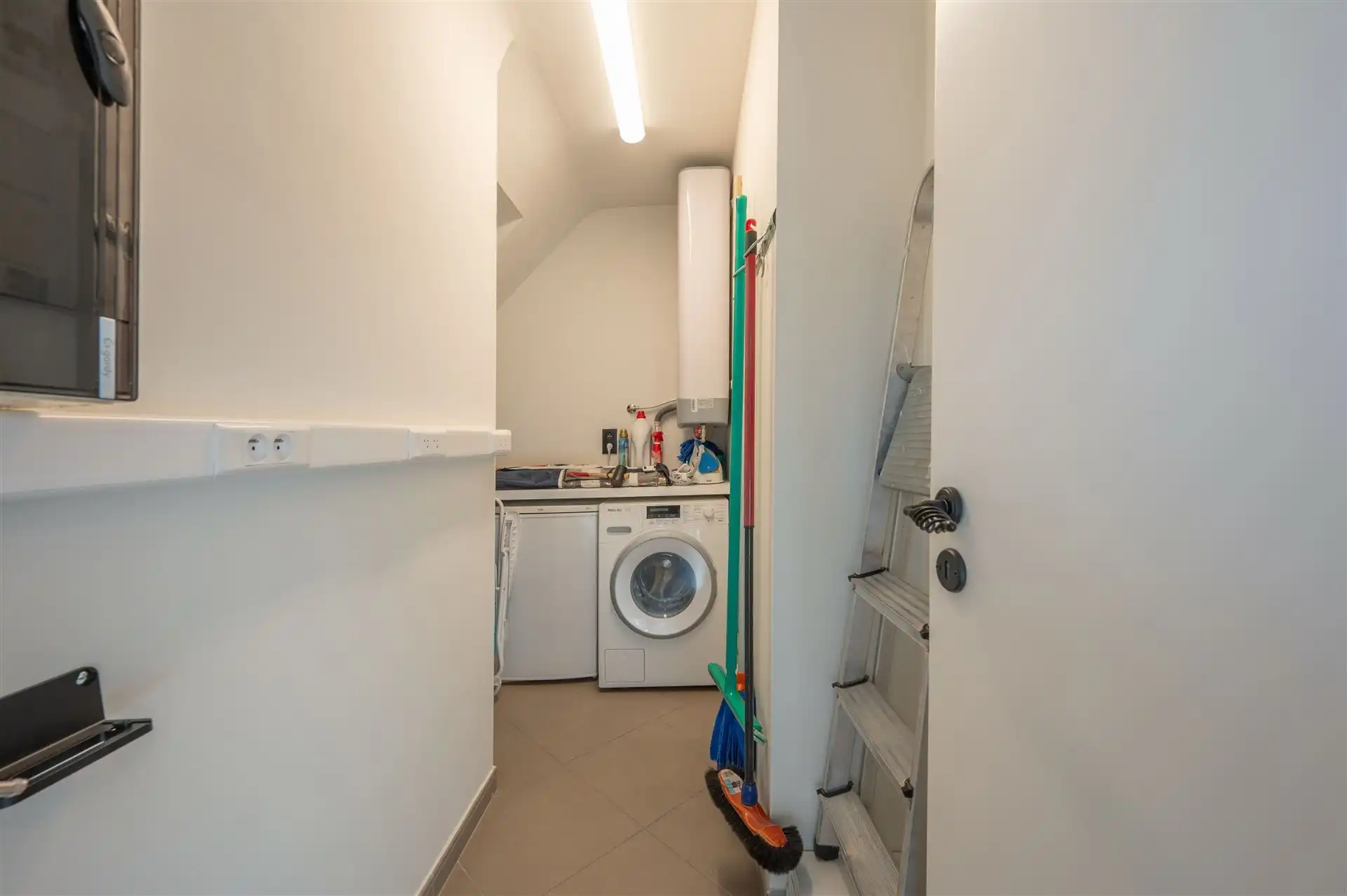 Ruime en stijlvolle duplex met terras en open zicht foto 13