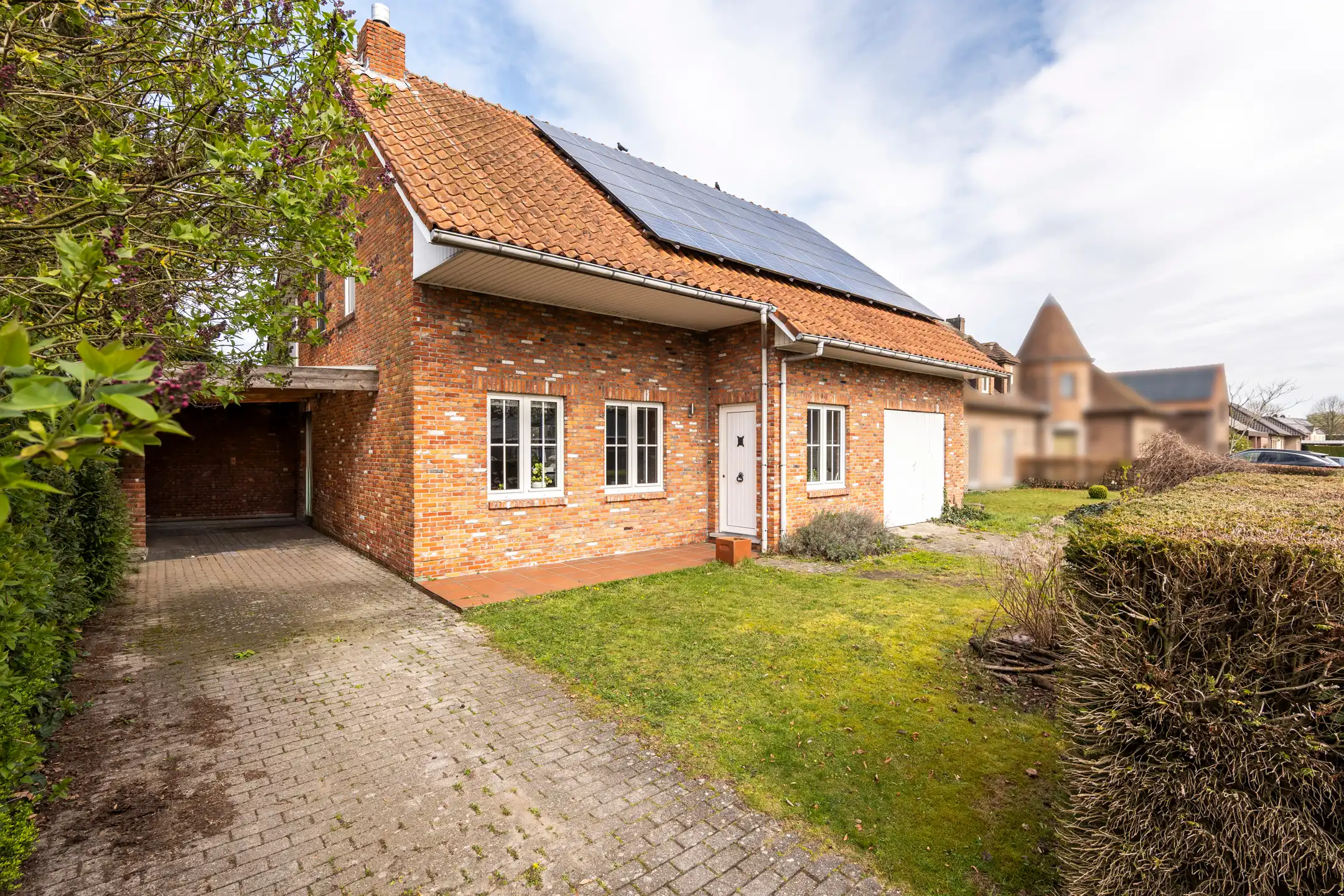 Instapklare, rustig gelegen woning met zwembad op 712m² foto 2