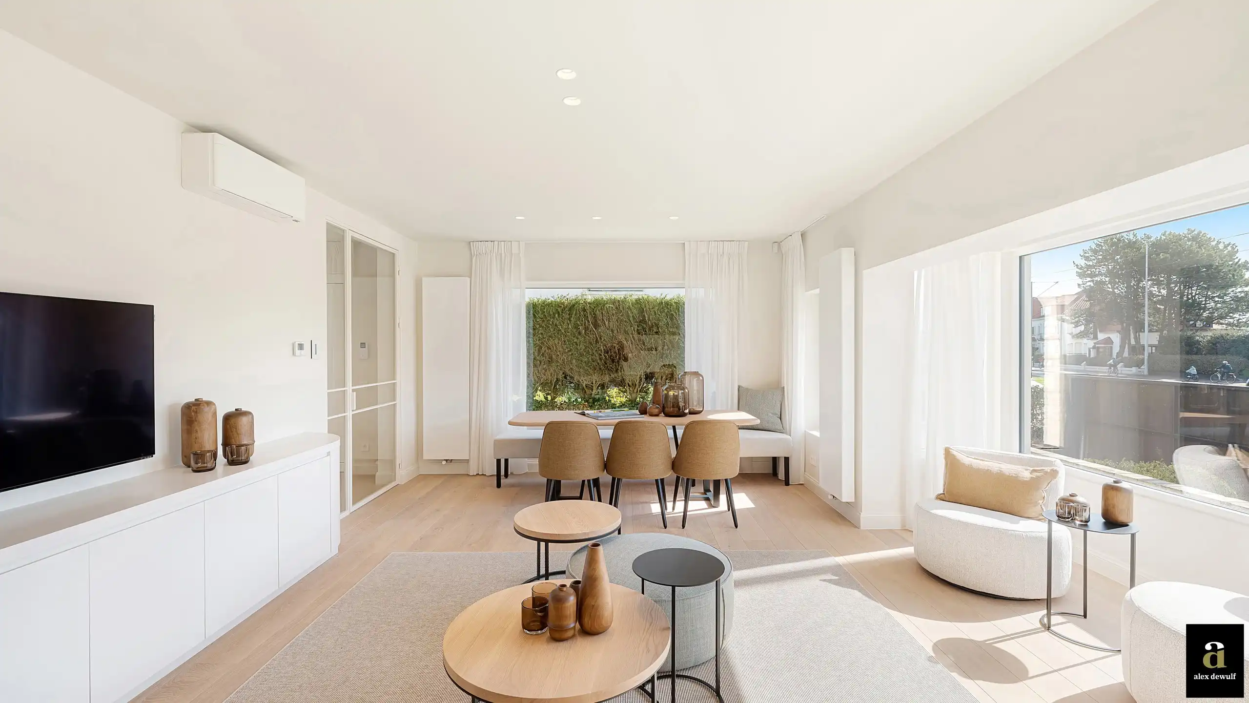 Uitstekend gelegen, volledig gerenoveerde koppelvilla te Duinbergen, op wandelafstand van het strand en de duinen. foto 16