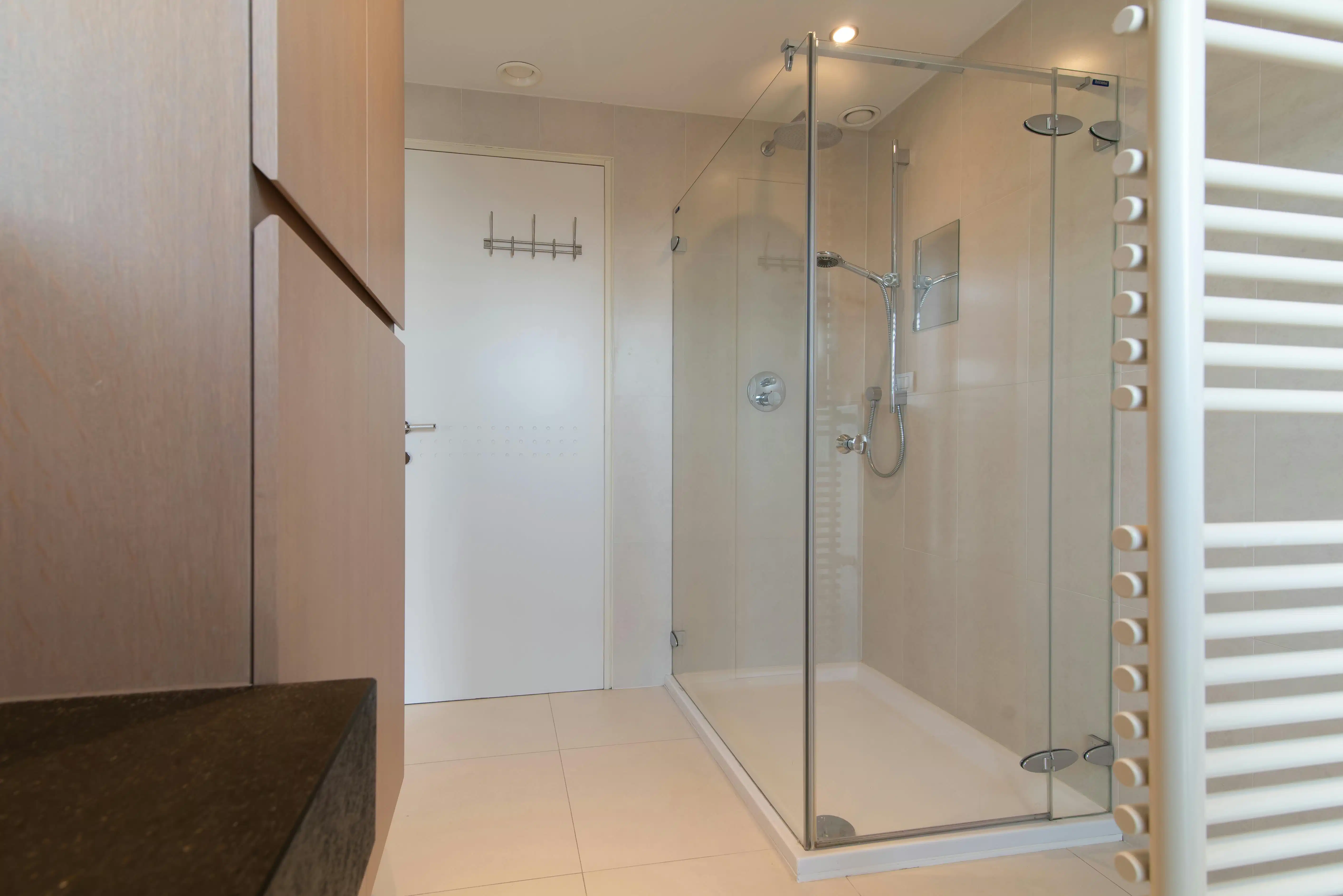 Exclusief penthouse te Bredene met duinen- en zeezicht foto 14