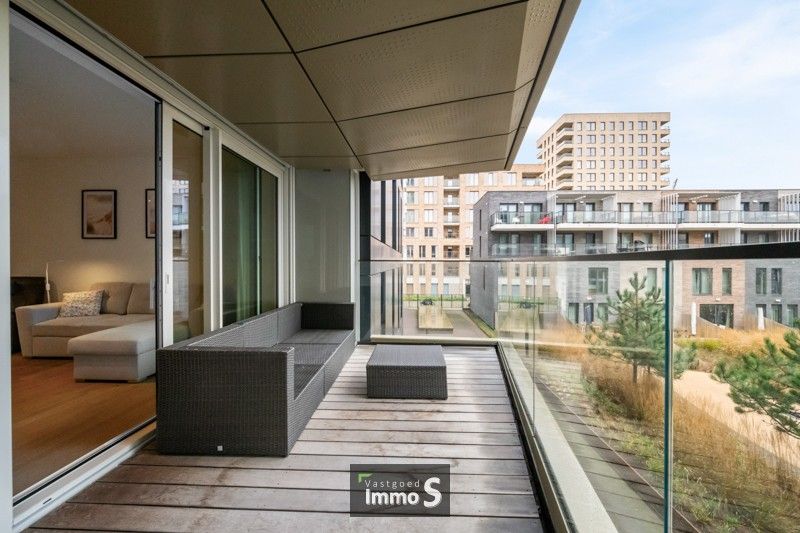 Recent appartement met terras & binnentuin te Oostende (Mariakerke). foto {{pictureIndex}}