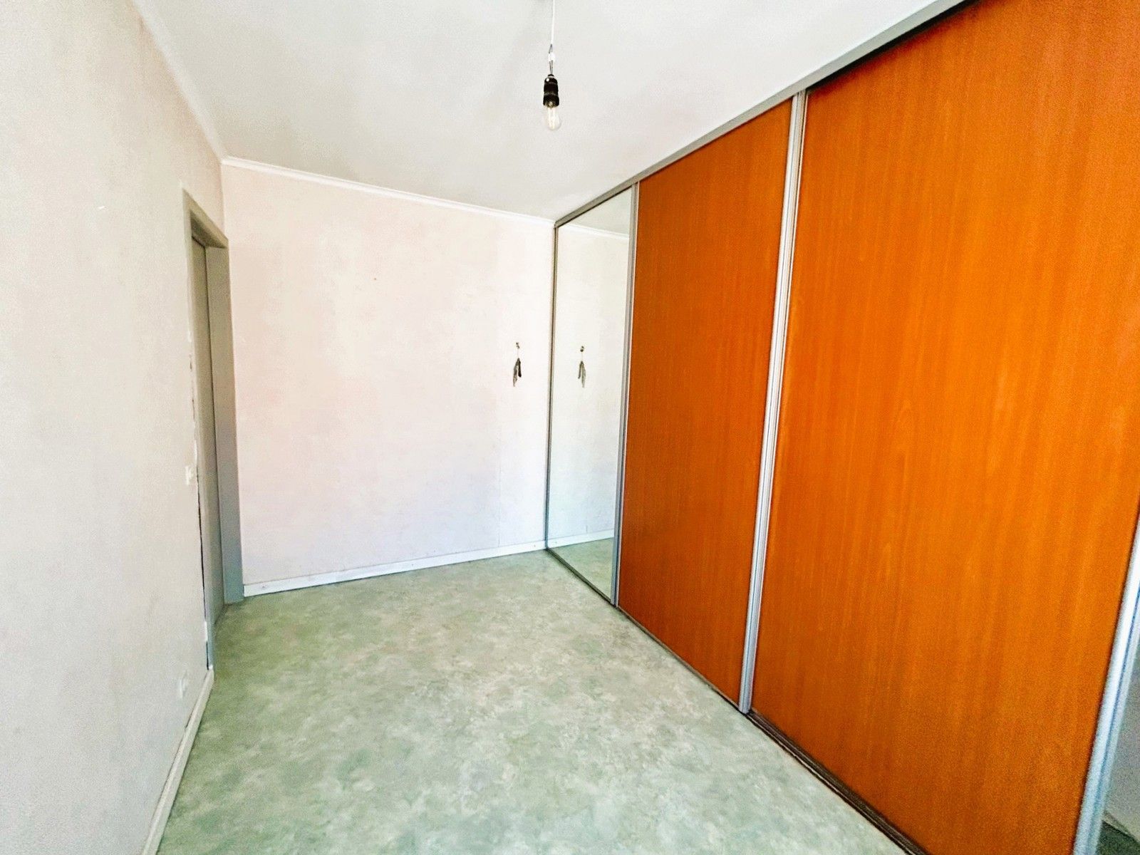 Karaktervolle bel-etagewoning met tuin en garage foto 20