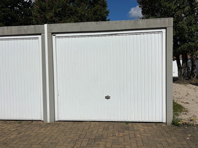 Eeklo Centrum: Instapklaar 1-slaapkamerappartement met garagebox foto 16