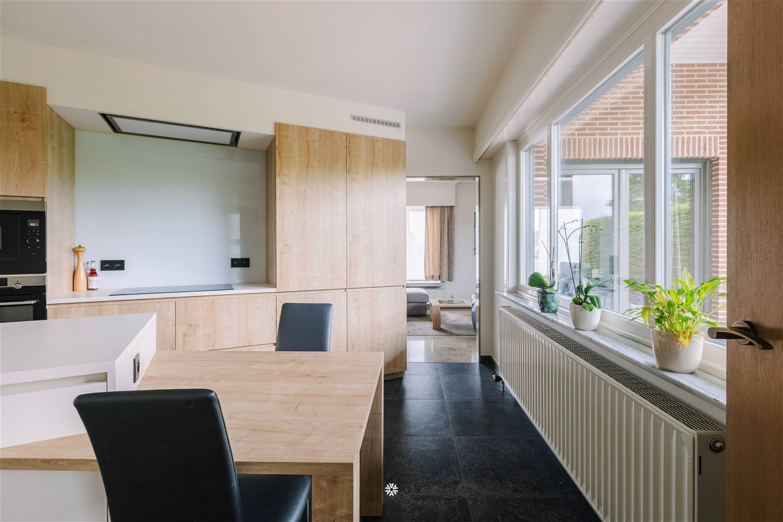 Tiptop onderhouden en energievriendelijke woning foto 6