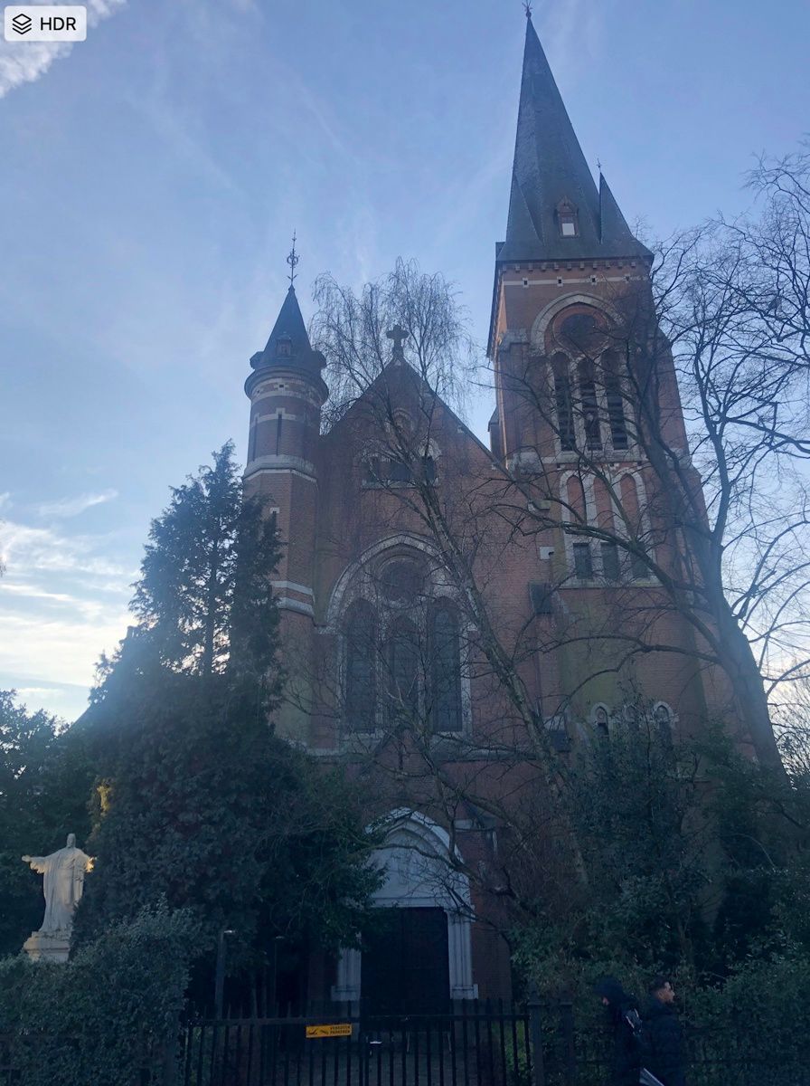 KERK met bouwgrond en pastorij foto 18