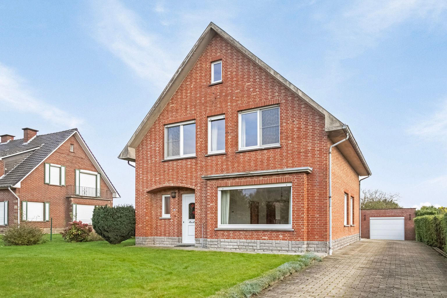 WONING MET UITBREIDINGSMOGELIJKHEDEN EN AANPALENDE GROND  foto 4