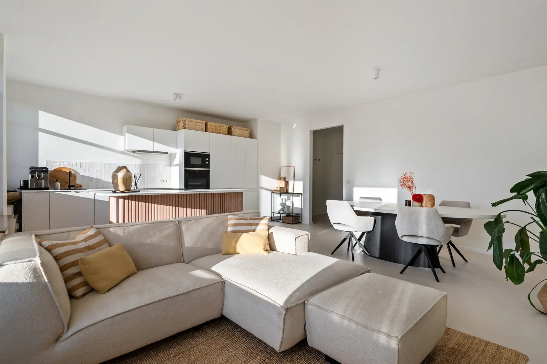 IN OPTIE !! Instapklaar en stijlvol appartement op toplocatie foto 5