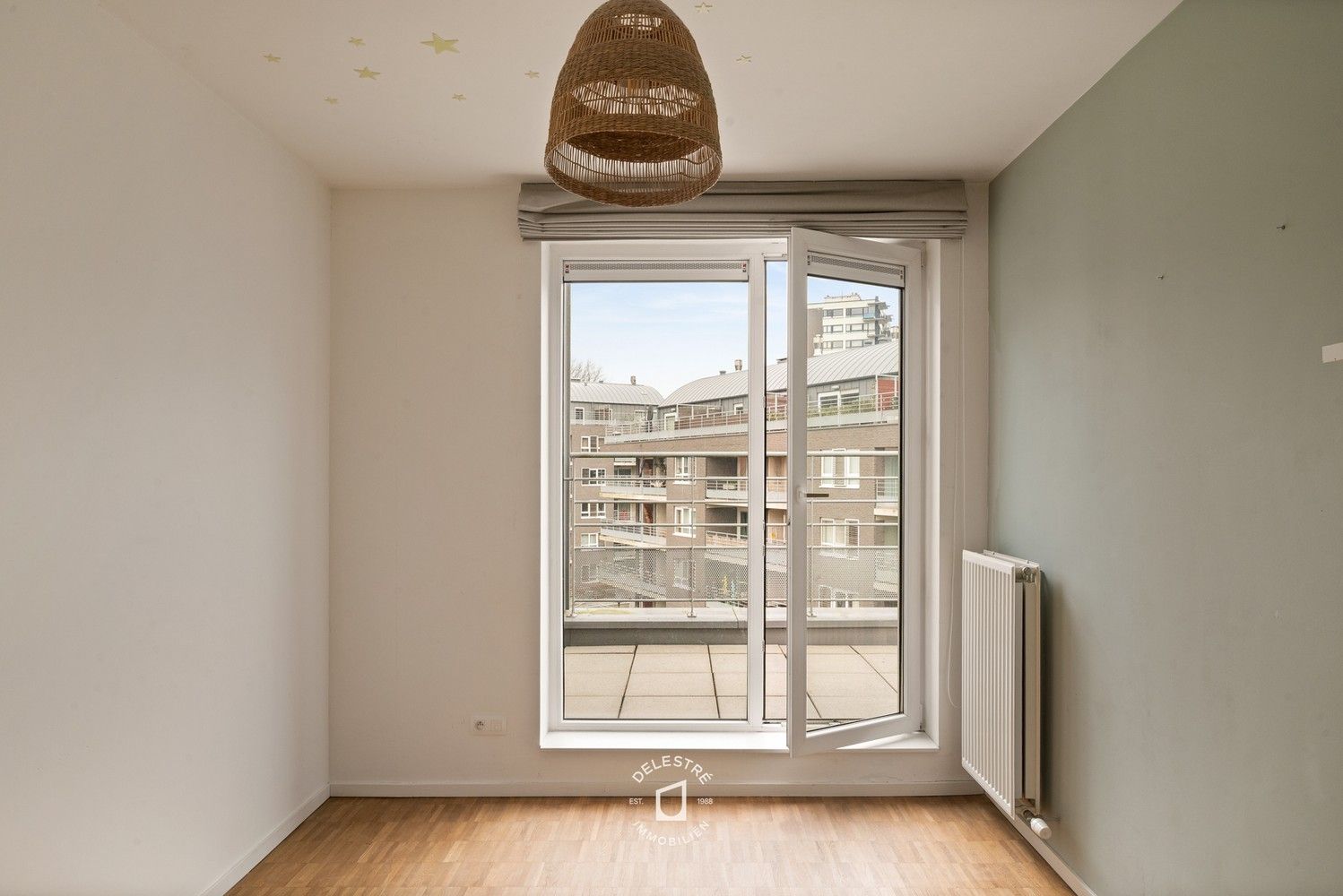 ZALIGE ZONNIGE PENTHOUSE + GIGA TERRAS VAN 42 M2 EN 2 PARKINGS + KELDER foto 14