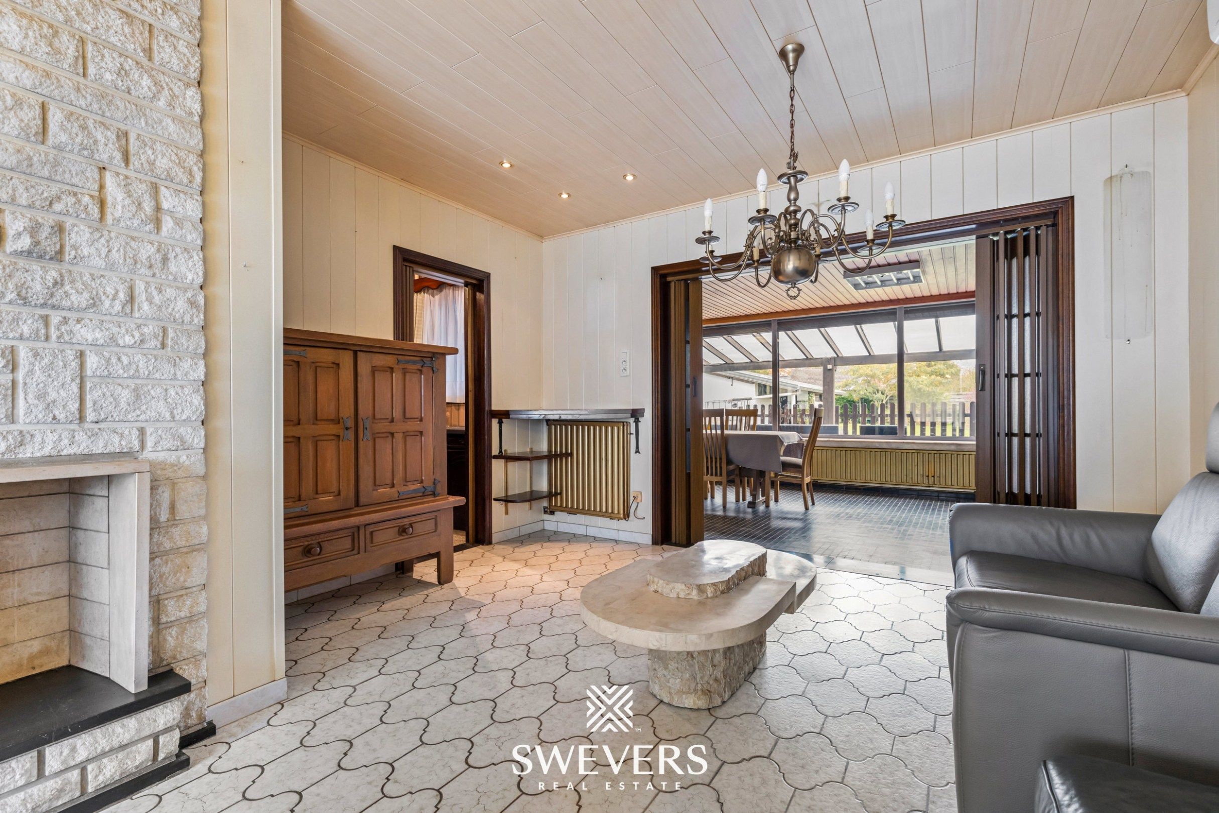 Woning met 4 slaapkamers op ruim perceel van 7a 06ca foto 3