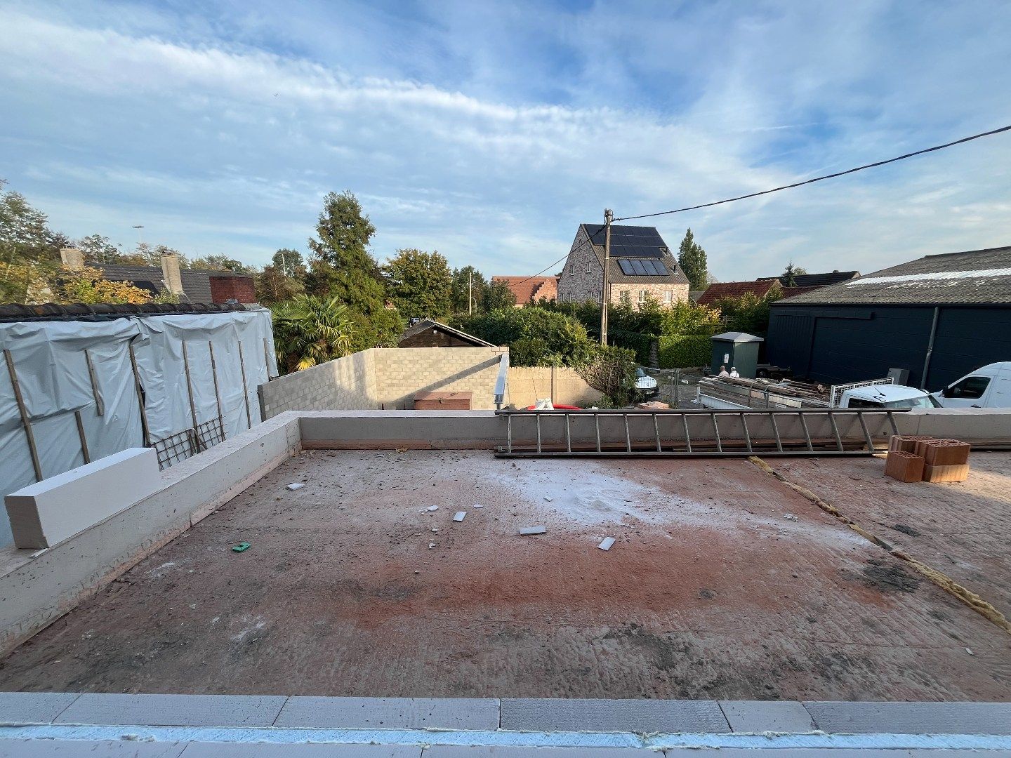 Nieuwbouwappartement met 2 slaapkamers en terras. foto 4