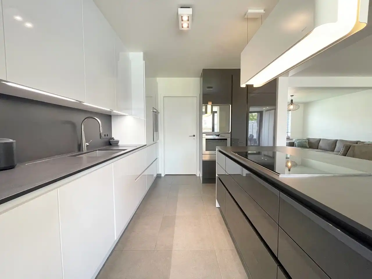 Recente woning te Diksmuide (Keiem) foto 6