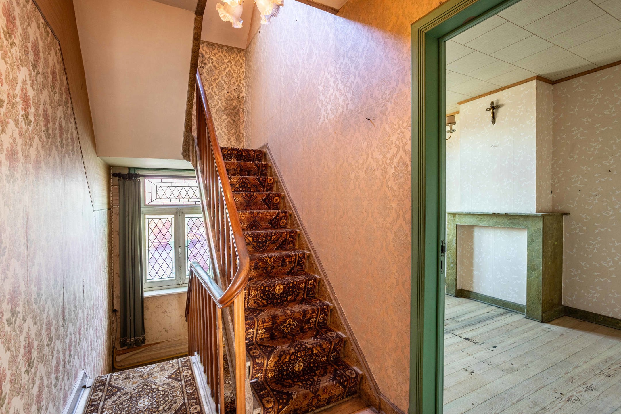 Authentieke woning met 4 slaapkamers te koop in Ronse foto 14