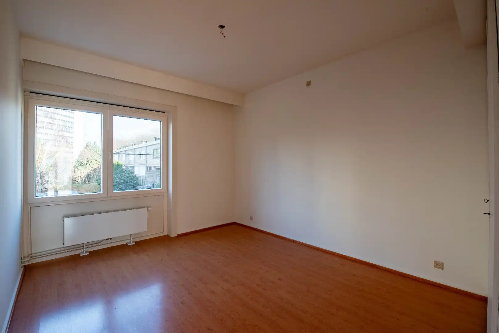 Instapklaar appartement op de 1ste verdieping met terras foto 10