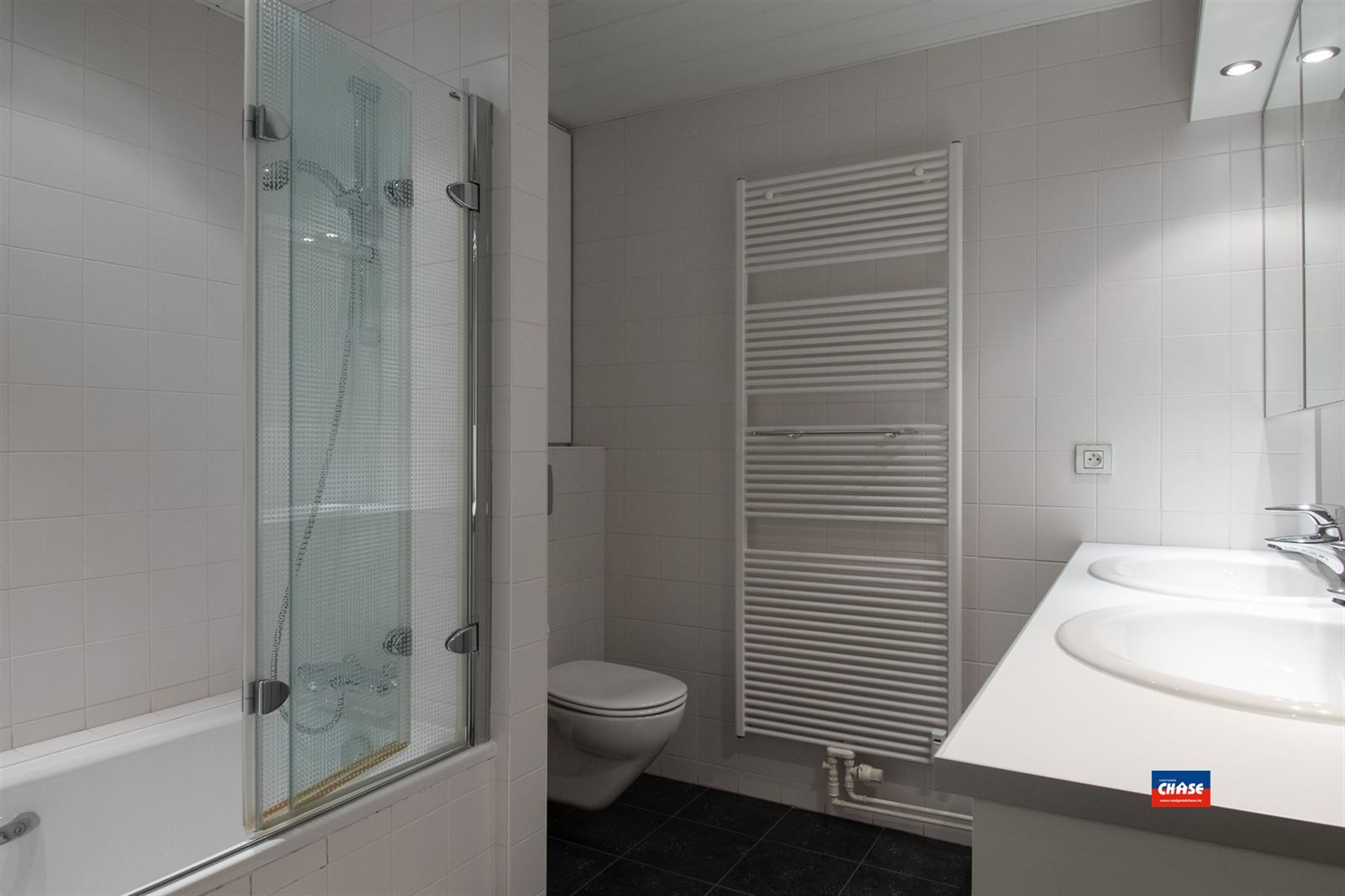 Ruim appartement met 2 slaapkamers & groot terras foto 7