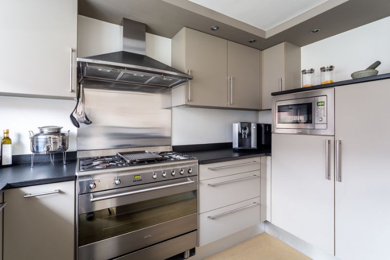 Instapklare woning, zee van ruimte, terras, P! foto 11