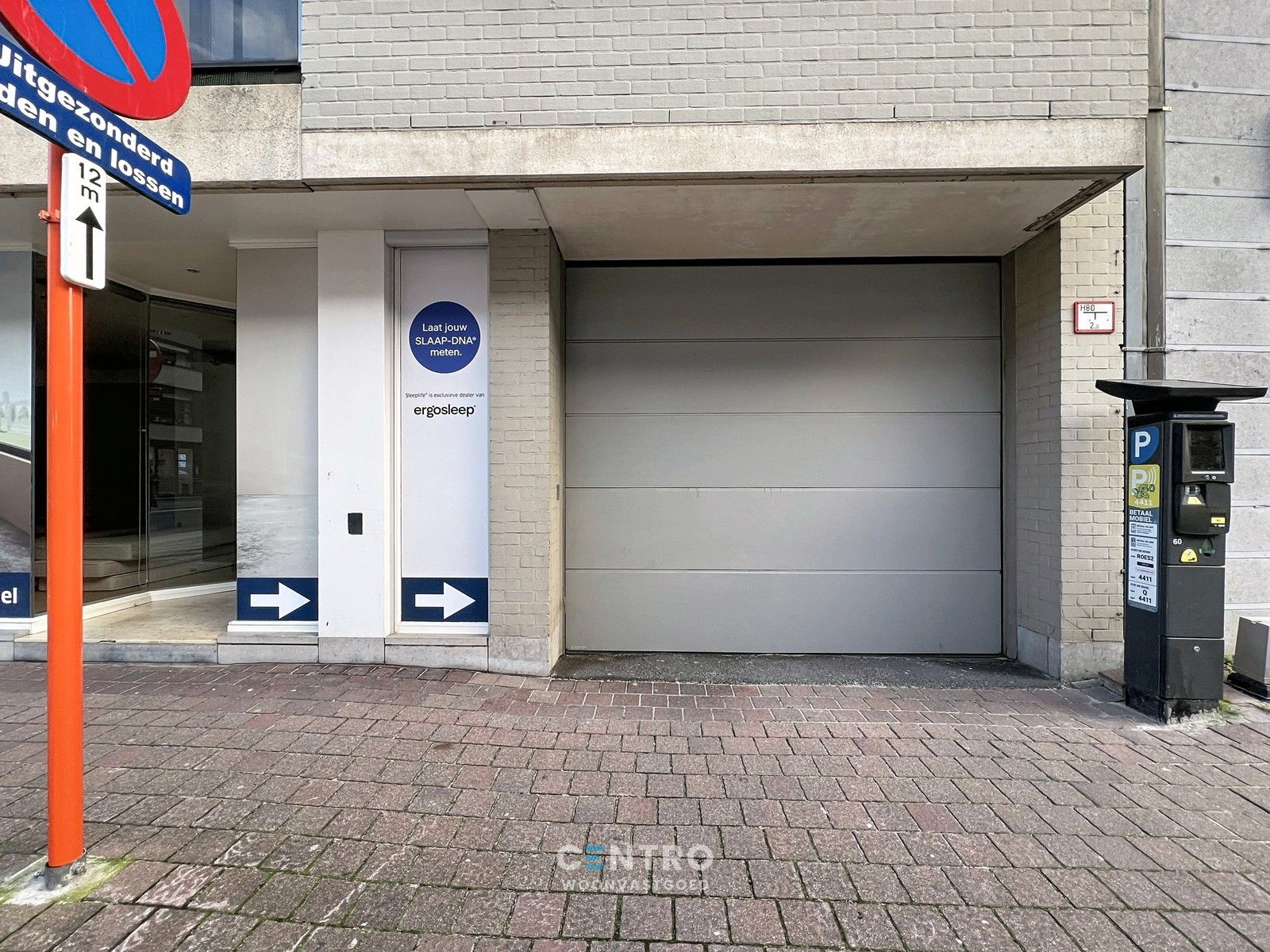 GEMETSTE garage te koop CENTRUM Roeselare nabij Sint-Michielskerk ! foto 2
