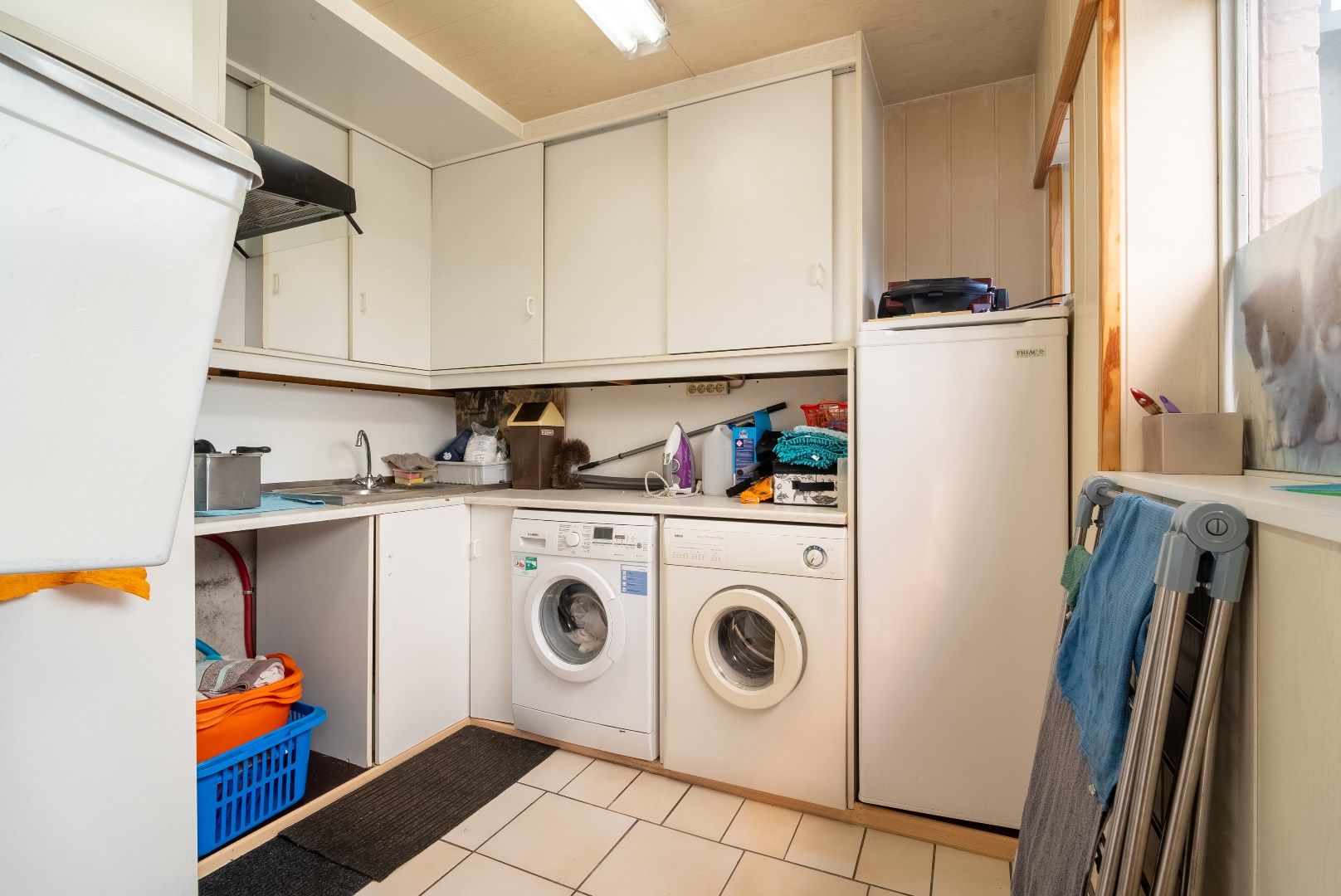 HALFOPEN WONING MET 4 SLAAPKAMERS EN MAGAZIJN  foto 12