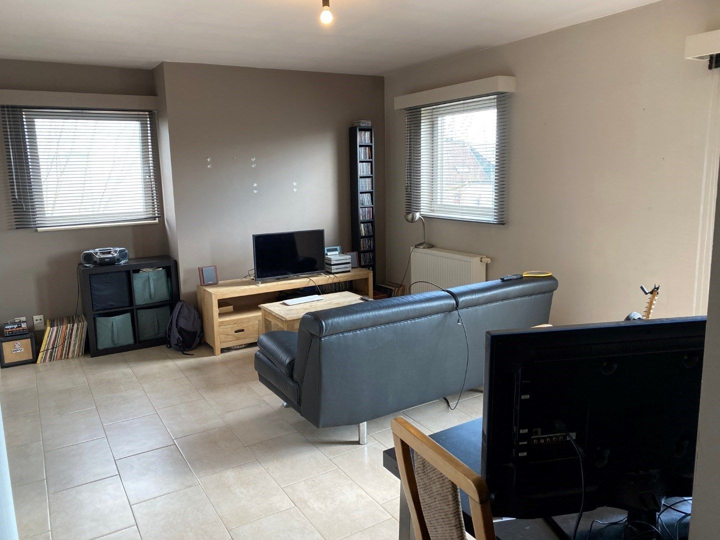 Eigentijds appartement met  autostaanplaats en kelder. Geen vaste kosten. foto 4