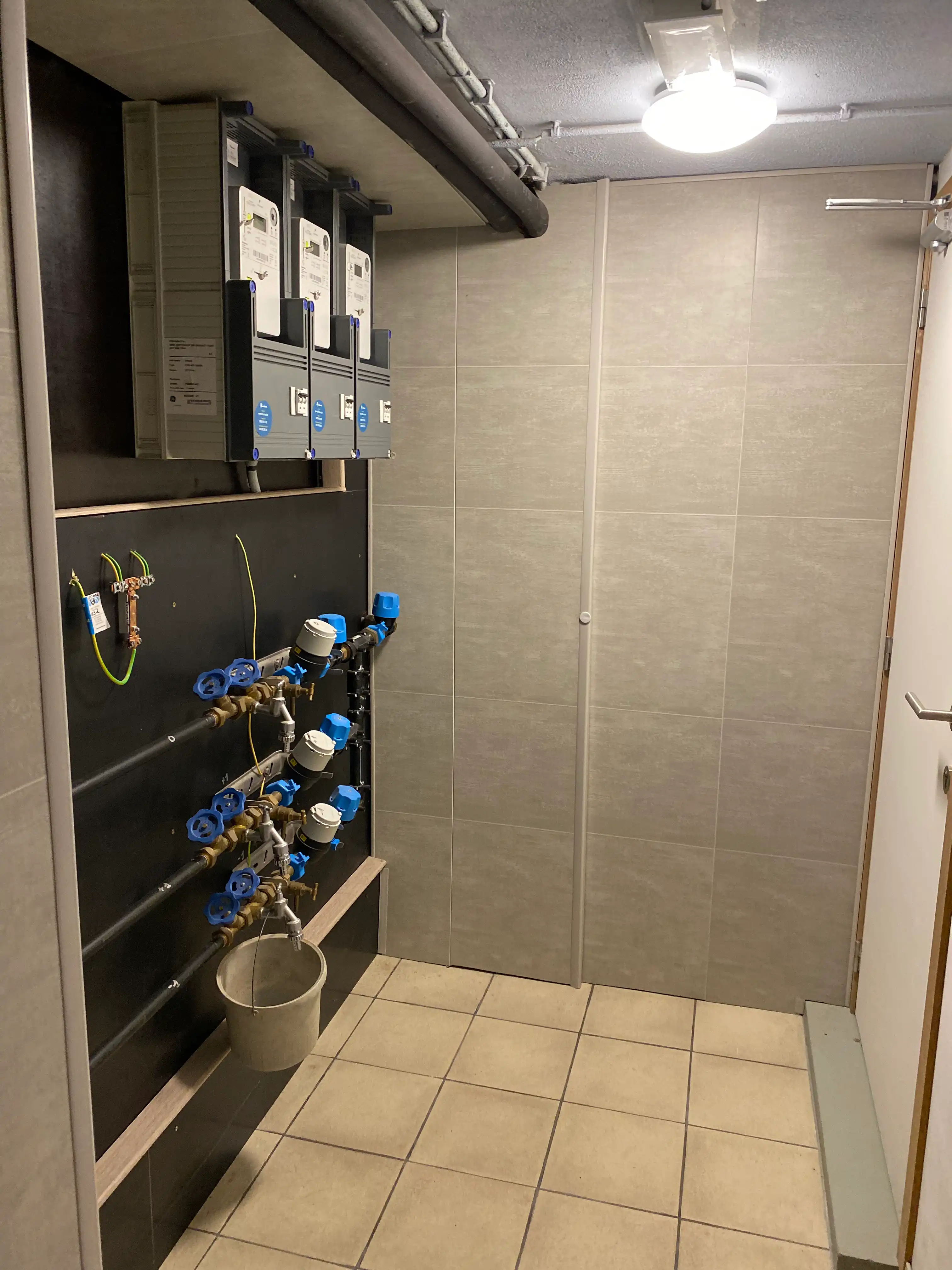 Genk, Nieuwe Kuilenweg 57A bus 1 - Sousterrain- appartement met 1 slaapkamer,  terras, en 2 autostaanplaatsen. foto 17