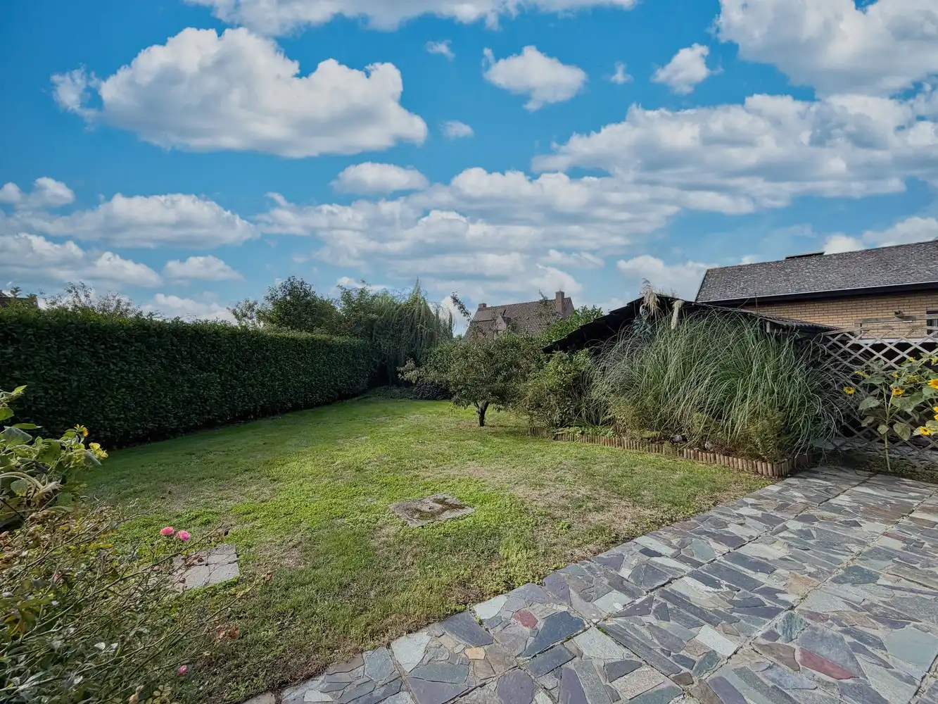Instapklare, lichtrijke gezinswoning met zonnige tuin foto 14