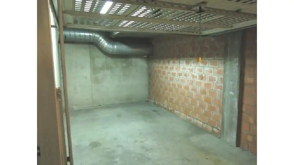 Garage te koop in Sint-Kruis Brugge foto 2