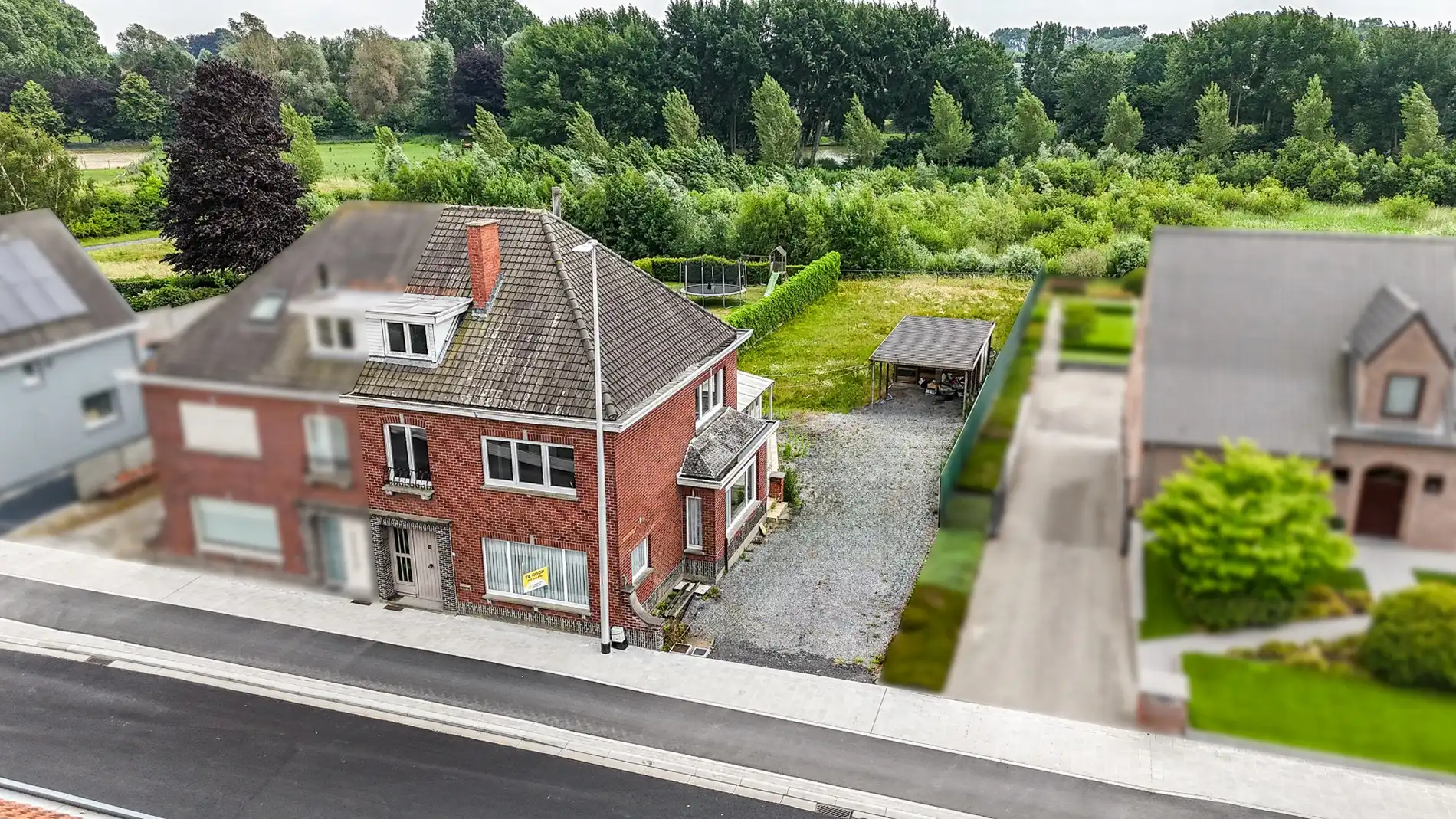 Halfopen woning op toplocatie met prachtig uitzicht op De Krekemeersen! foto 2