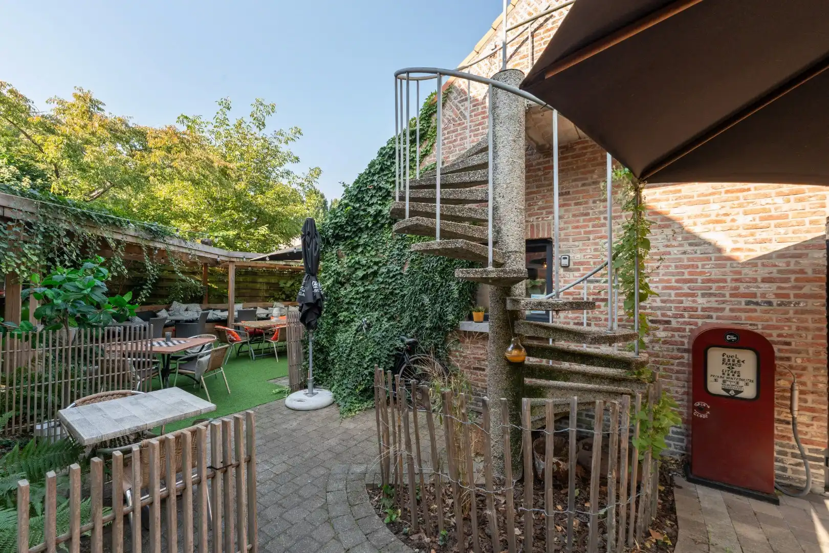 Karaktervolle woning aan het kanaal in Bornem foto 23