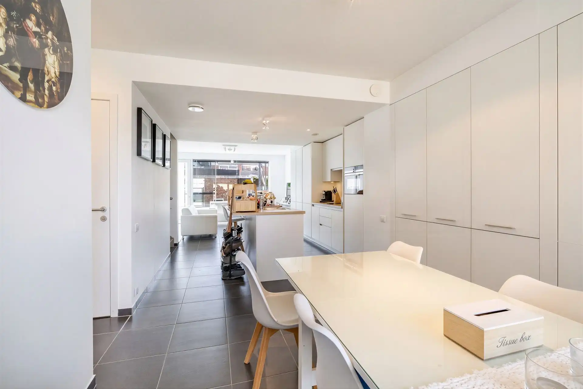 Energiezuinige stadswoning met 3 slaapkamers, terras en private parking in Aalst foto 4