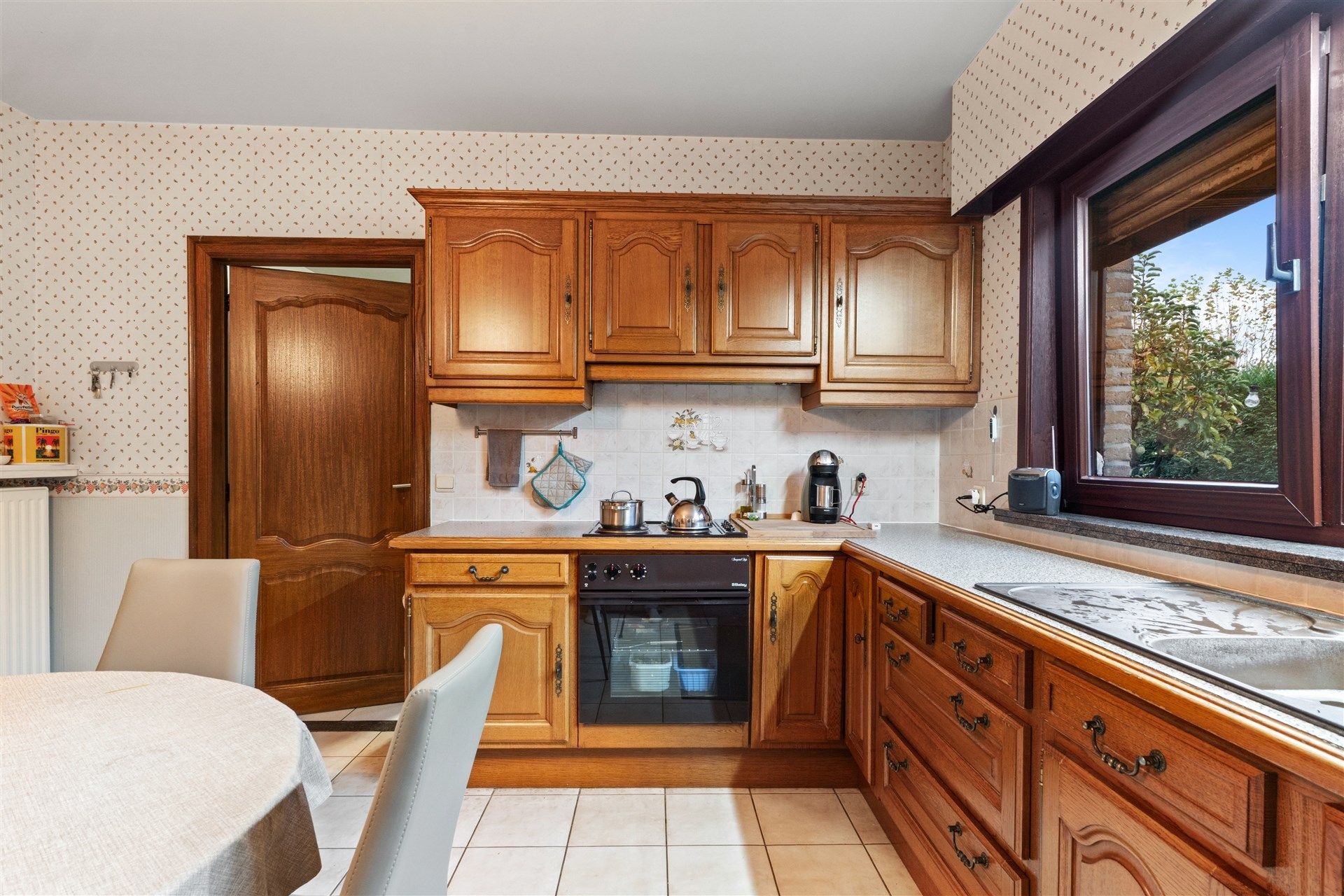 Bungalow op 660m² grond, met 2 slaapkamers.  foto 9