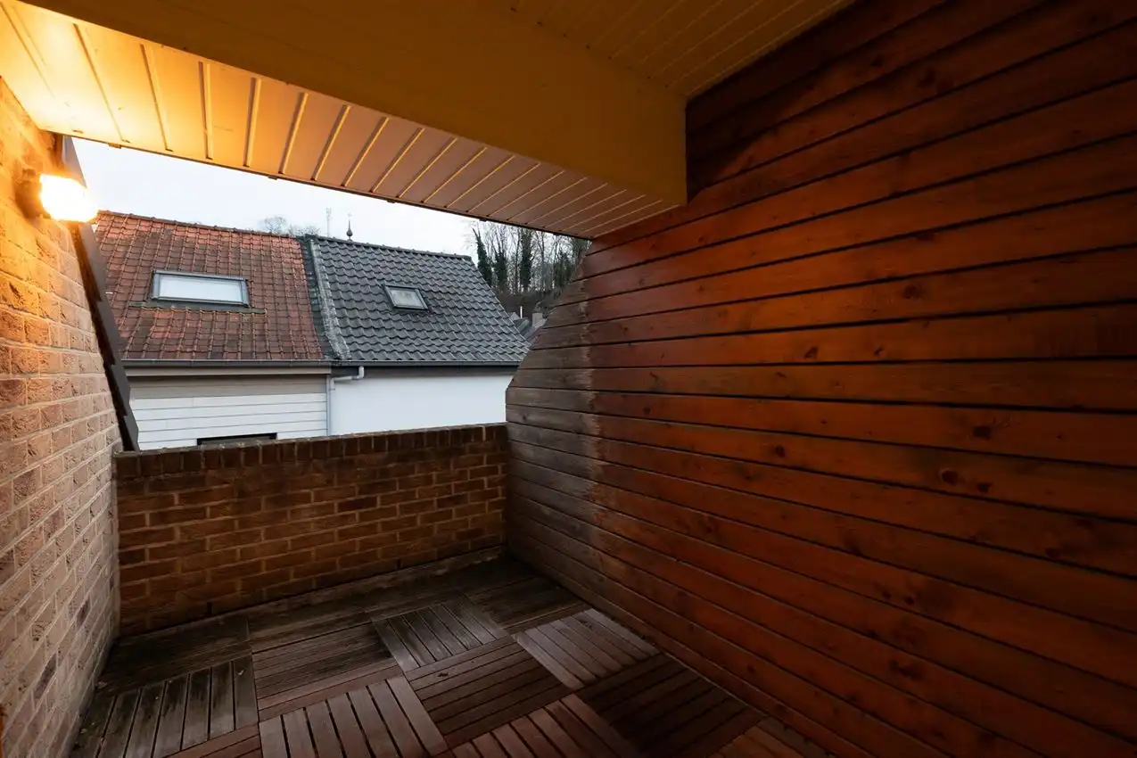 Stadswoning met vier slpk, garage te midden van centrum foto 22