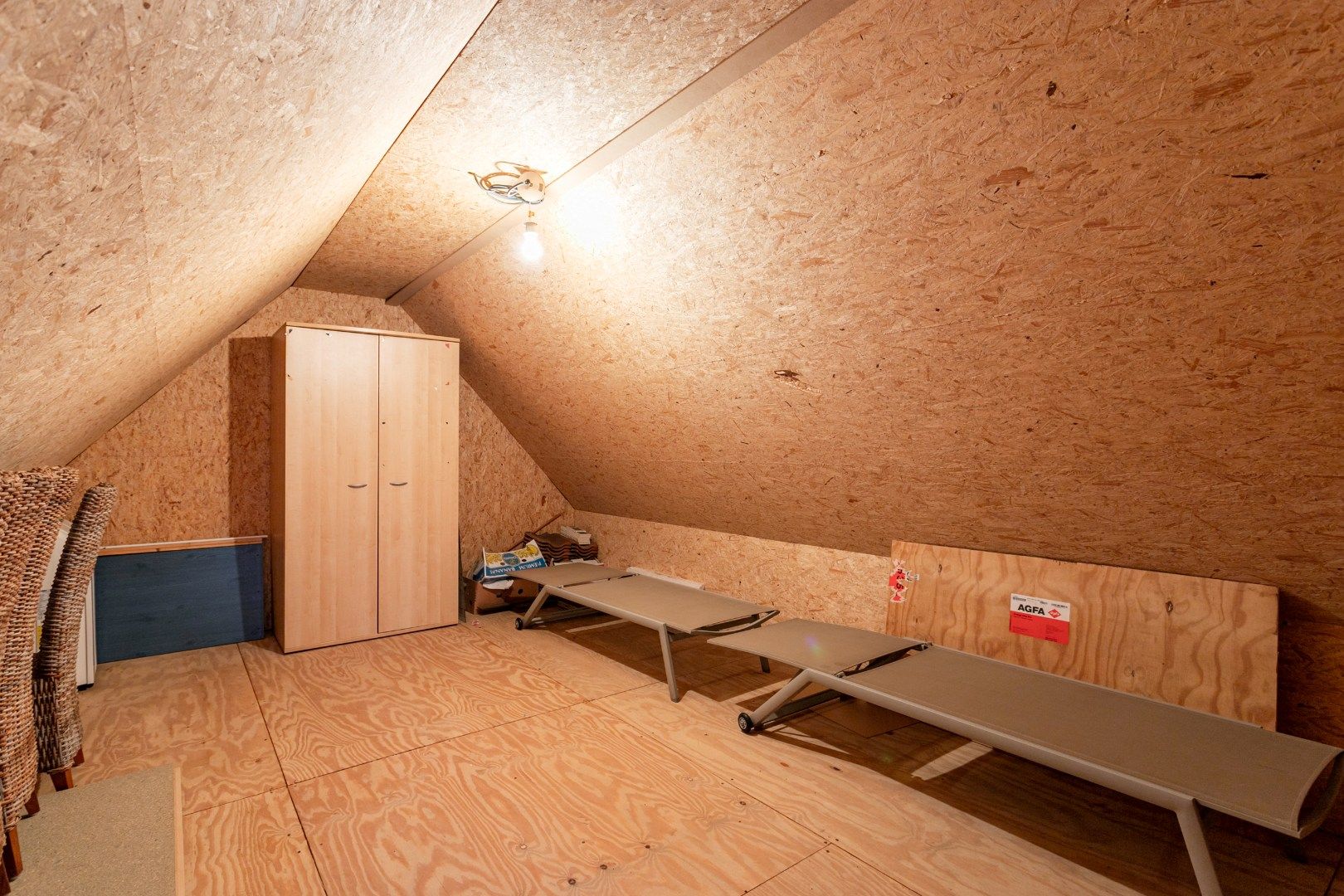 Instapklare woning met 3 slpk, garage en tuin te Pajottegem foto 21
