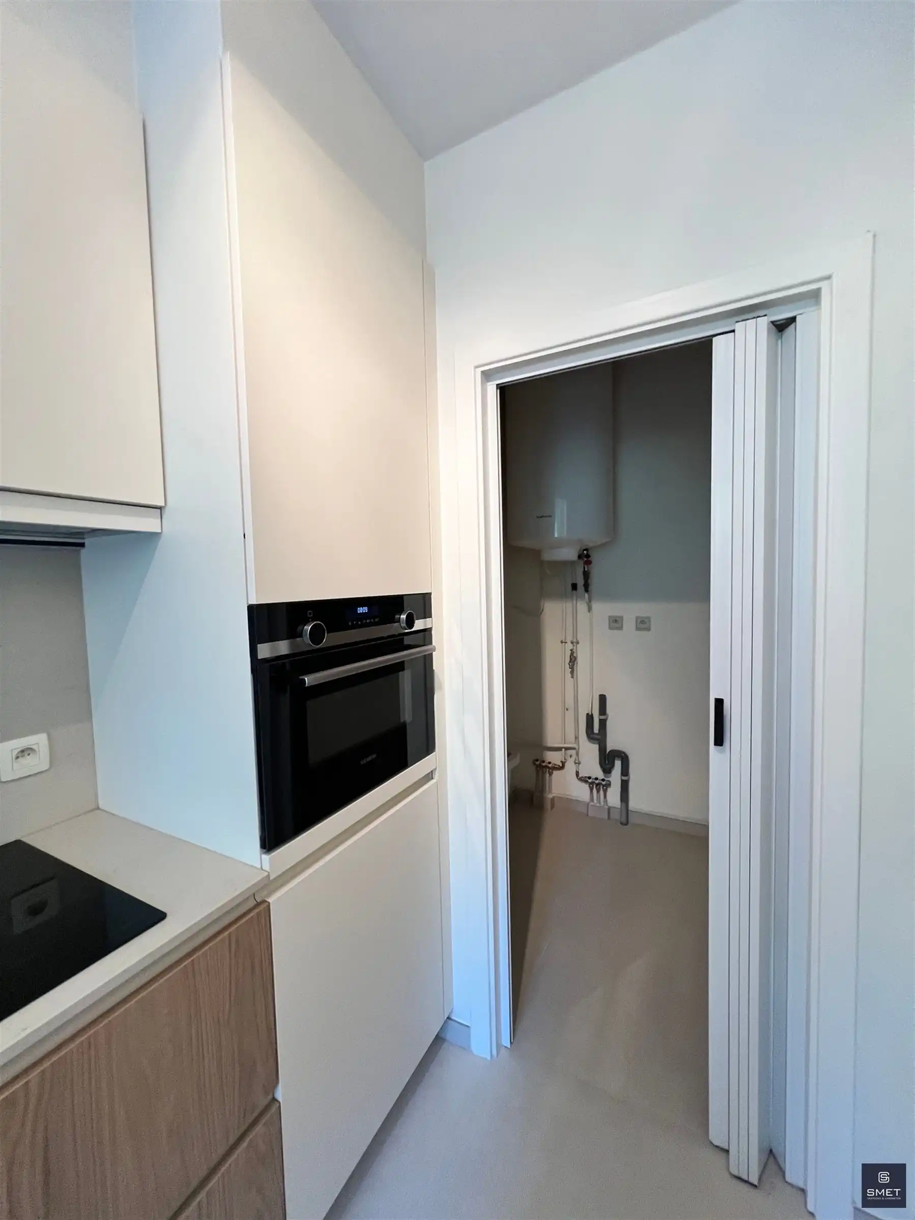 LICHTRIJK GERENOVEERD APPARTEMENT OP TOPLOCATIE foto 17