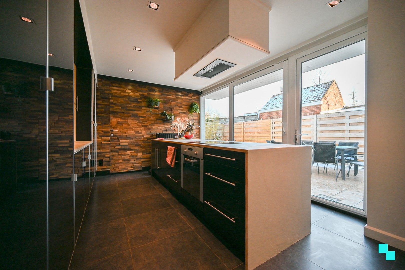 Instapklare ééngezinswoning met vier slaapkamers te Sint-Eloois-Winkel foto 10