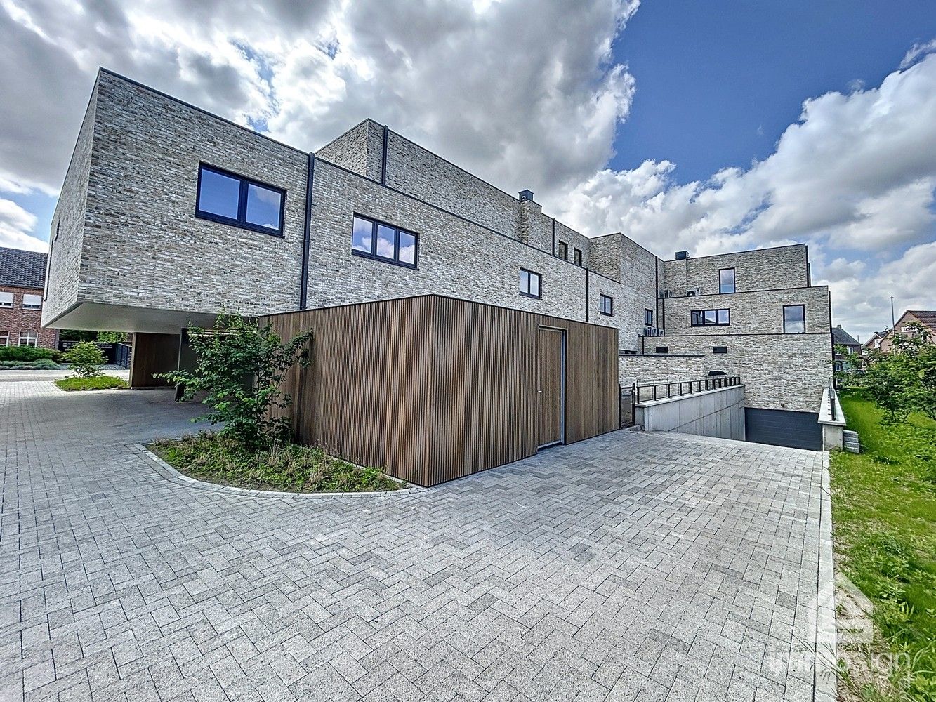 Instapklaar nieuwbouw appartement met 2 slaapkamers, terras, autostaanplaats en berging te Kinrooi foto 3