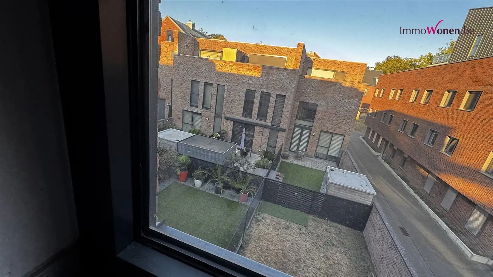 Energiezuinige halfopen woning met tuin en autostaanplaats foto 28