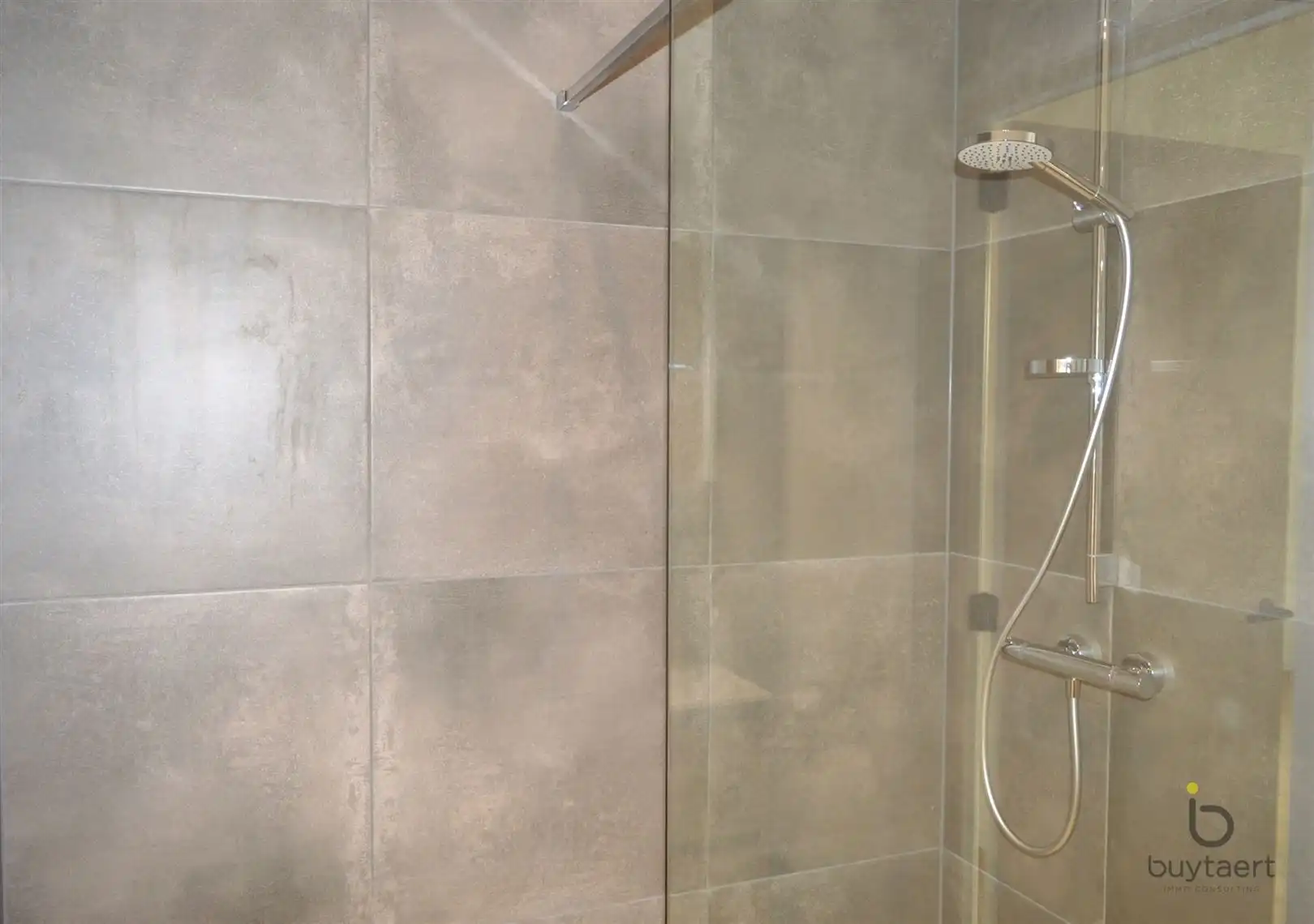 Prachtig nieuwbouw appartement met uniek terras te Zoersel! foto 17