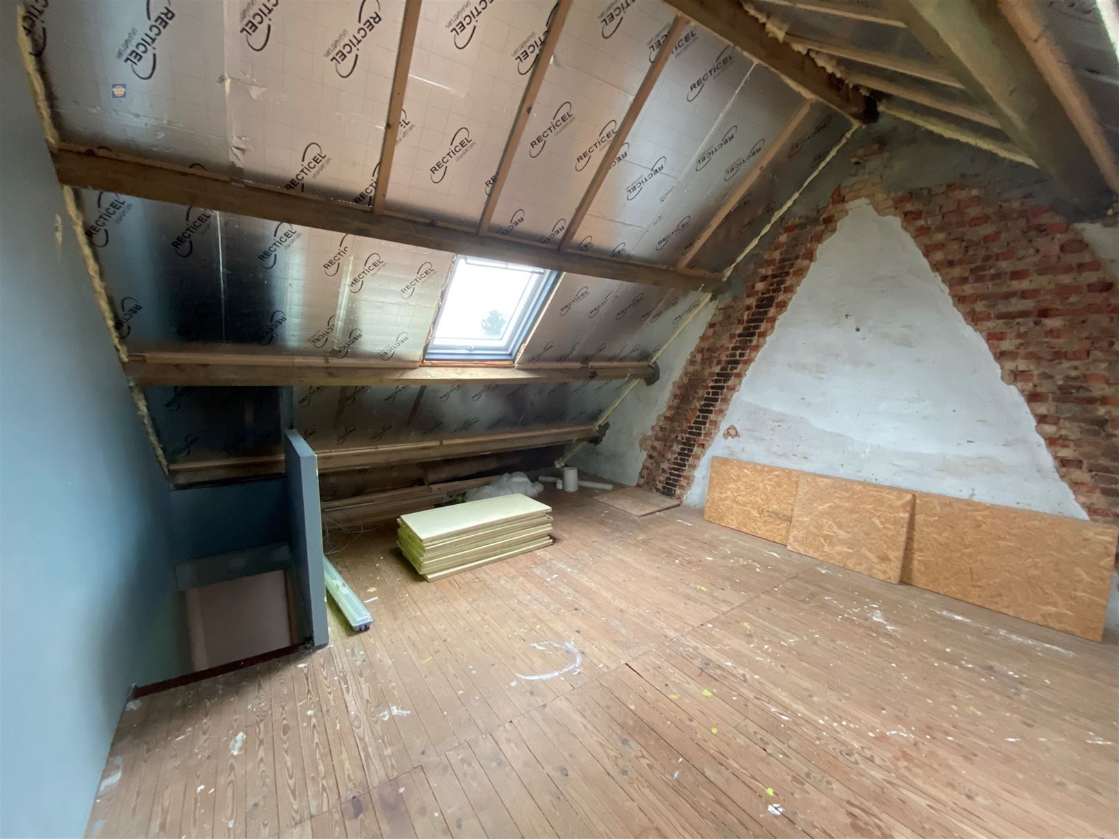 Charmante woning met 2 slaapkamers, tuin en ruime zolder foto 14