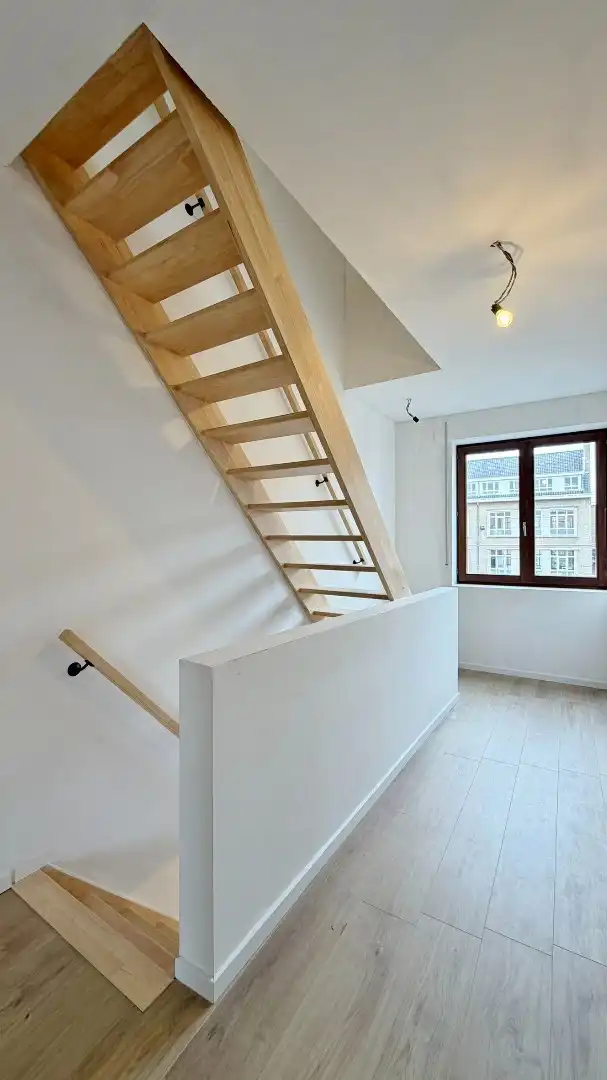 Gerenoveerde, energiezuinige woning met 3 slaapkamers, tuin en garage in centrum Ieper foto 13