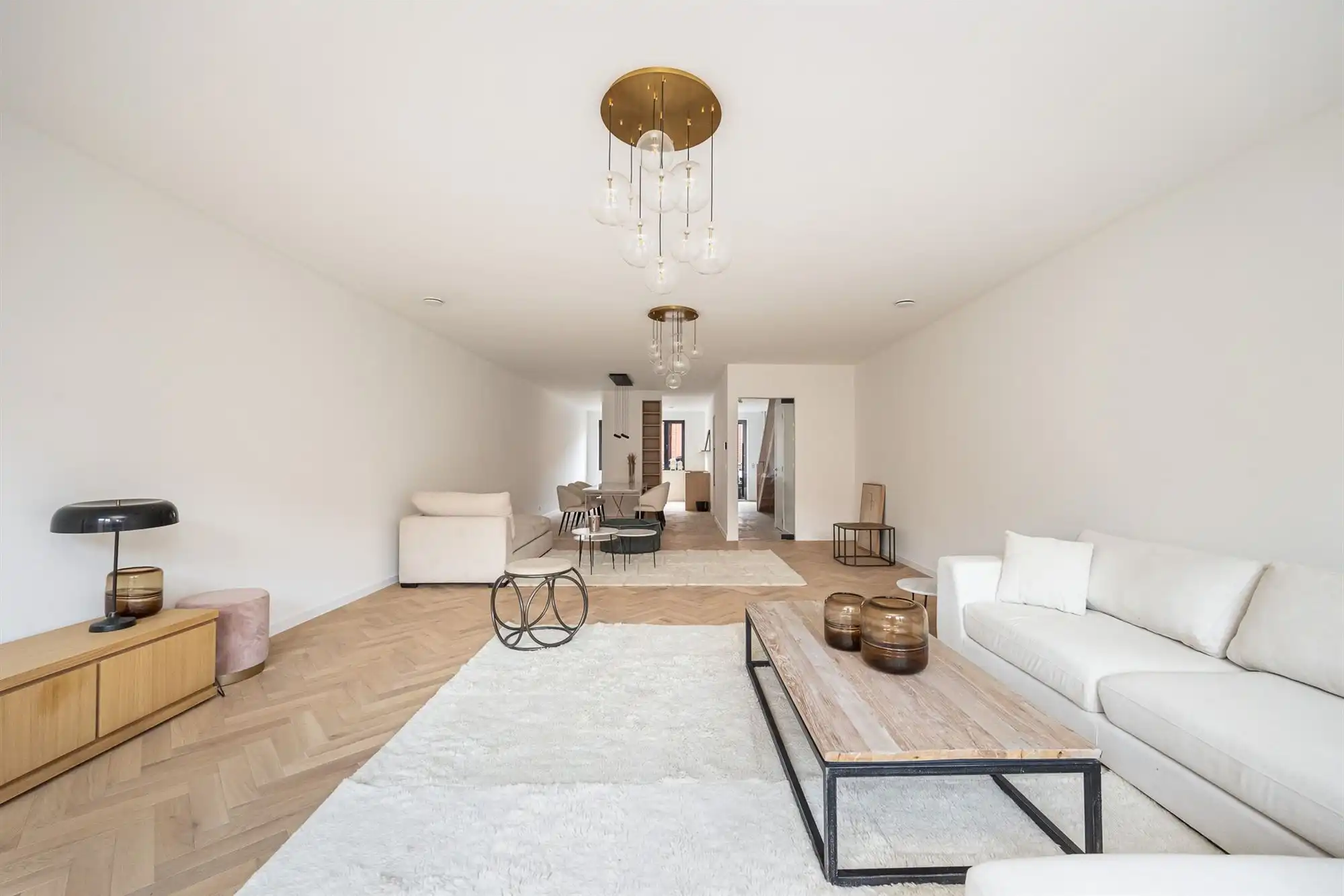 Nieuwbouwwoning met vier slaapkamers en tuin foto 7