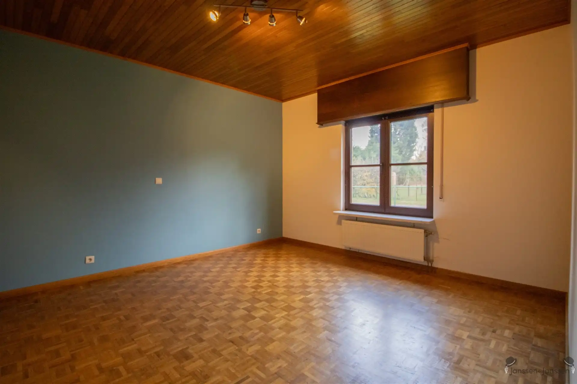 Rustig gelegen villa met min. 5 slaapkamers, ruime garage en zwembad op 1.876 m² foto 12