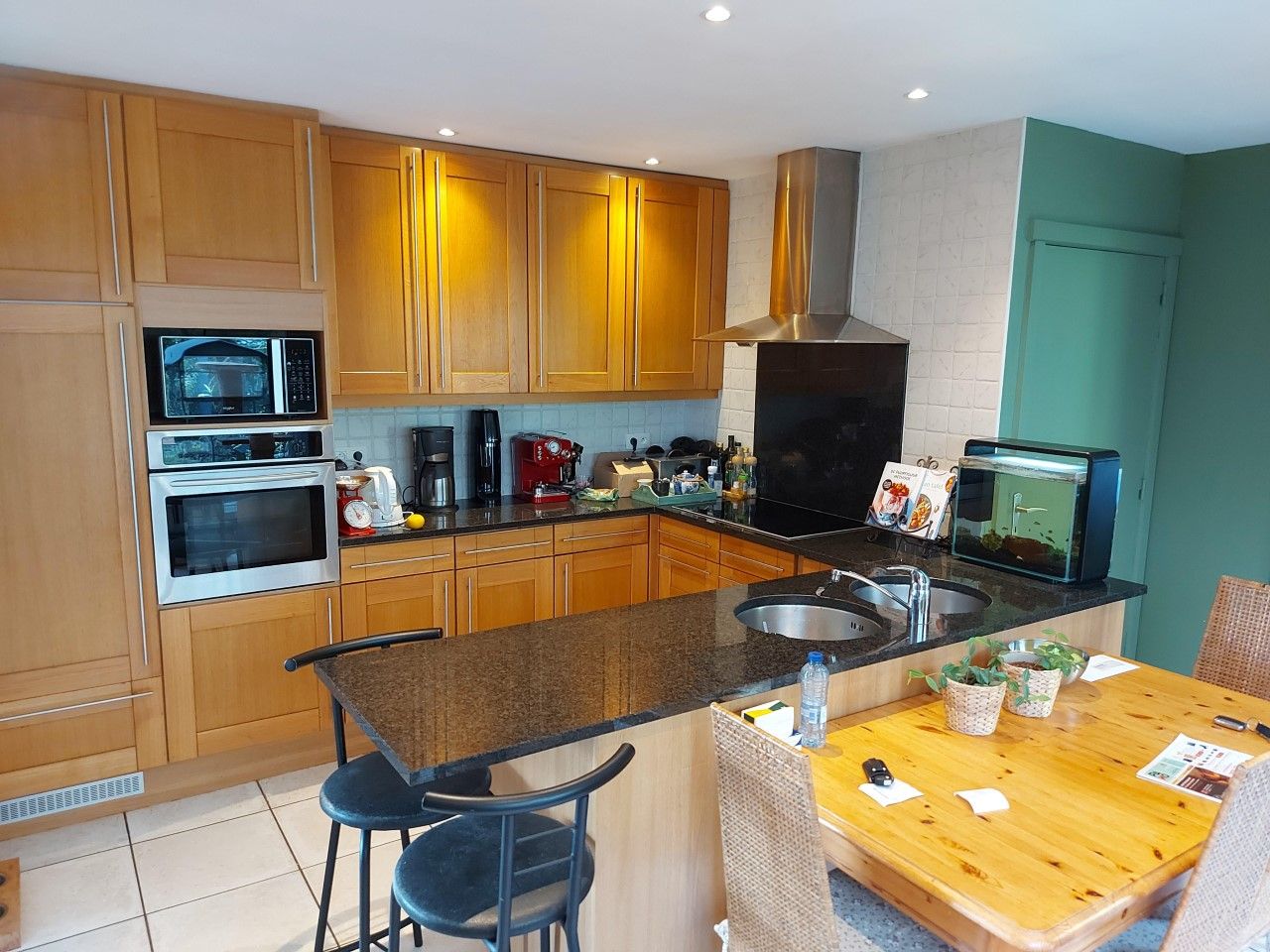 Instapklare bungalow met zwembad op 21a foto 3