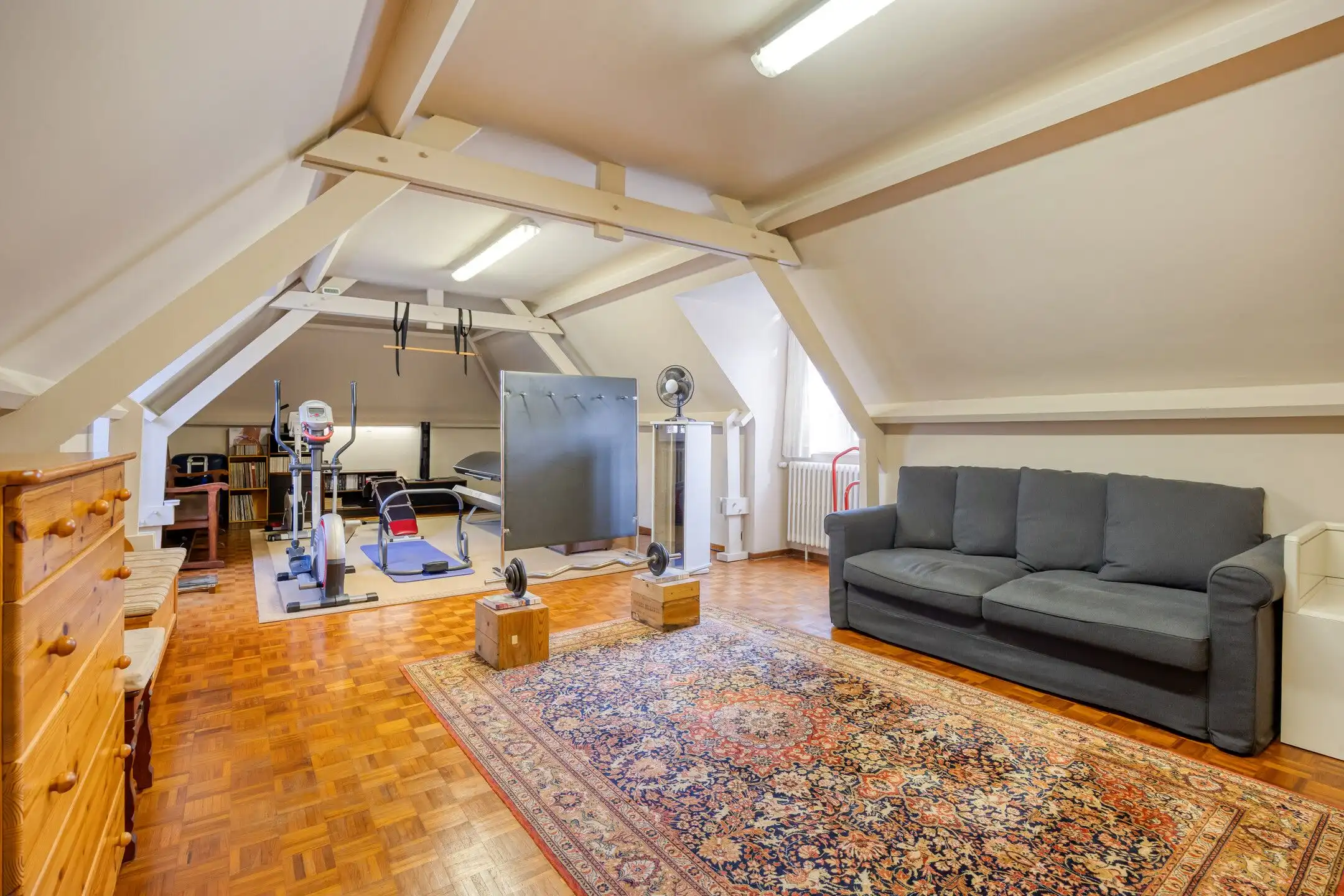 Karaktervolle villa: verwarmd zwembad & praktijkruimte foto 14