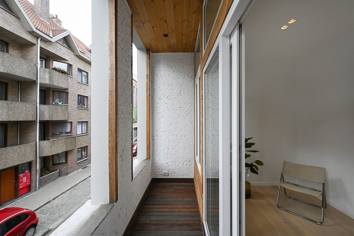Volledig gerenoveerde opbrengsteigendom met 2 vergunde duplex-appartementen  foto 15