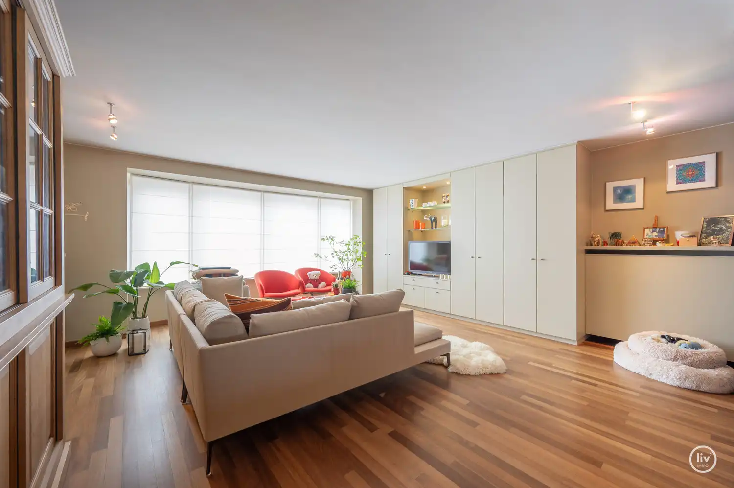 Ruime verzorgde bel-étage woning in het hartje van Oud-Knokke foto 3