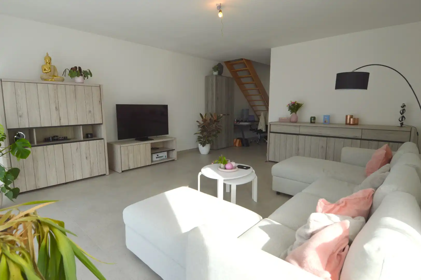 Ruime nieuwbouwwoning met 3 slaapkamers en tuin in Gullegem foto 3