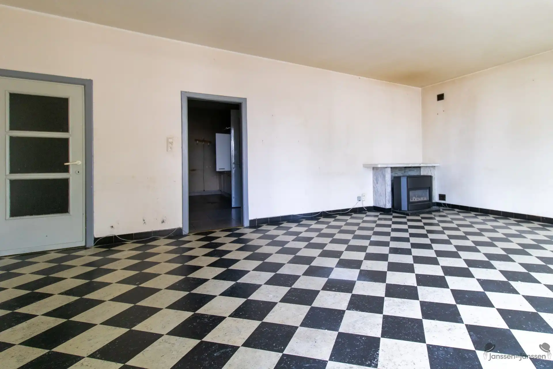 Winkelappartement vlakbij station foto 4